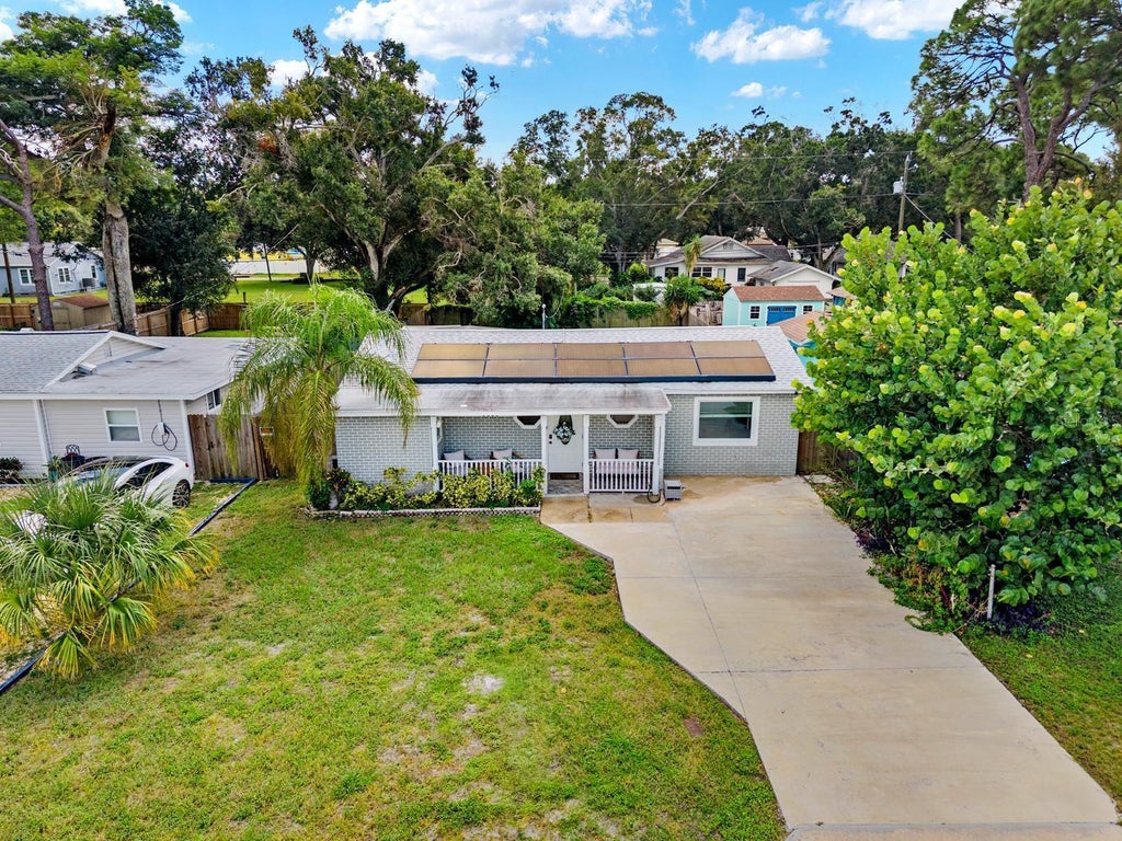 Photo of 7954 49th Avenue N, St Petersburg, FL 33709 (MLS # TB8552203)