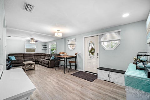 7954 49th Avenue N, St Petersburg, FL 33709