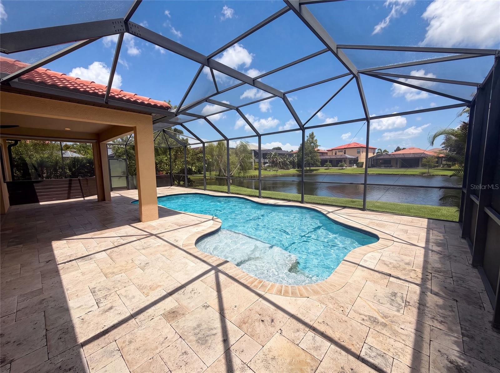2575 GRAND LAKESIDE DRIVE