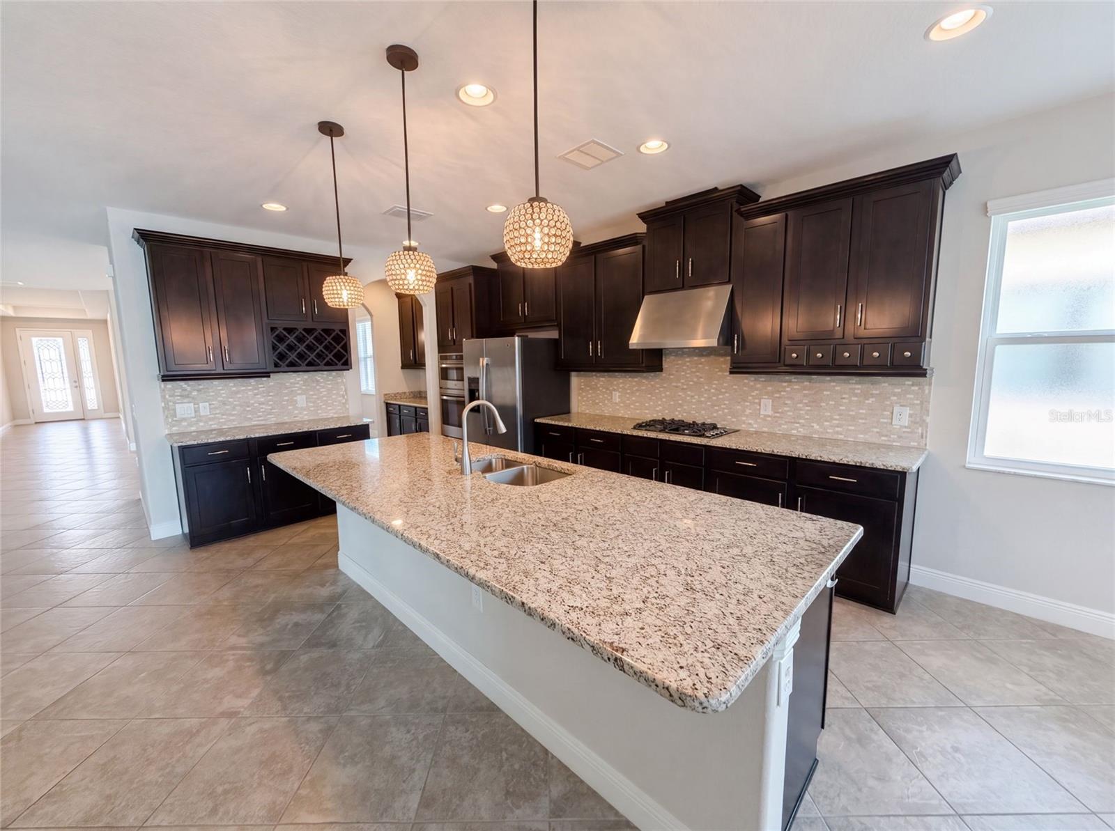 2575 GRAND LAKESIDE DRIVE