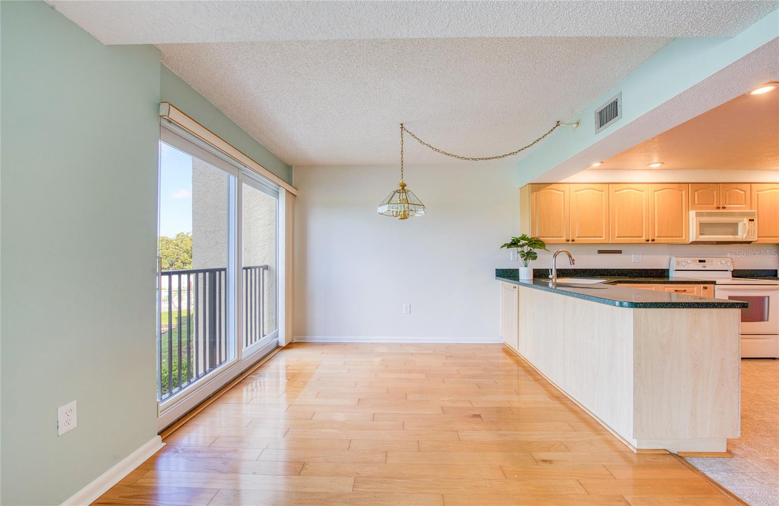 PENTHOUSE GREENS - Residential