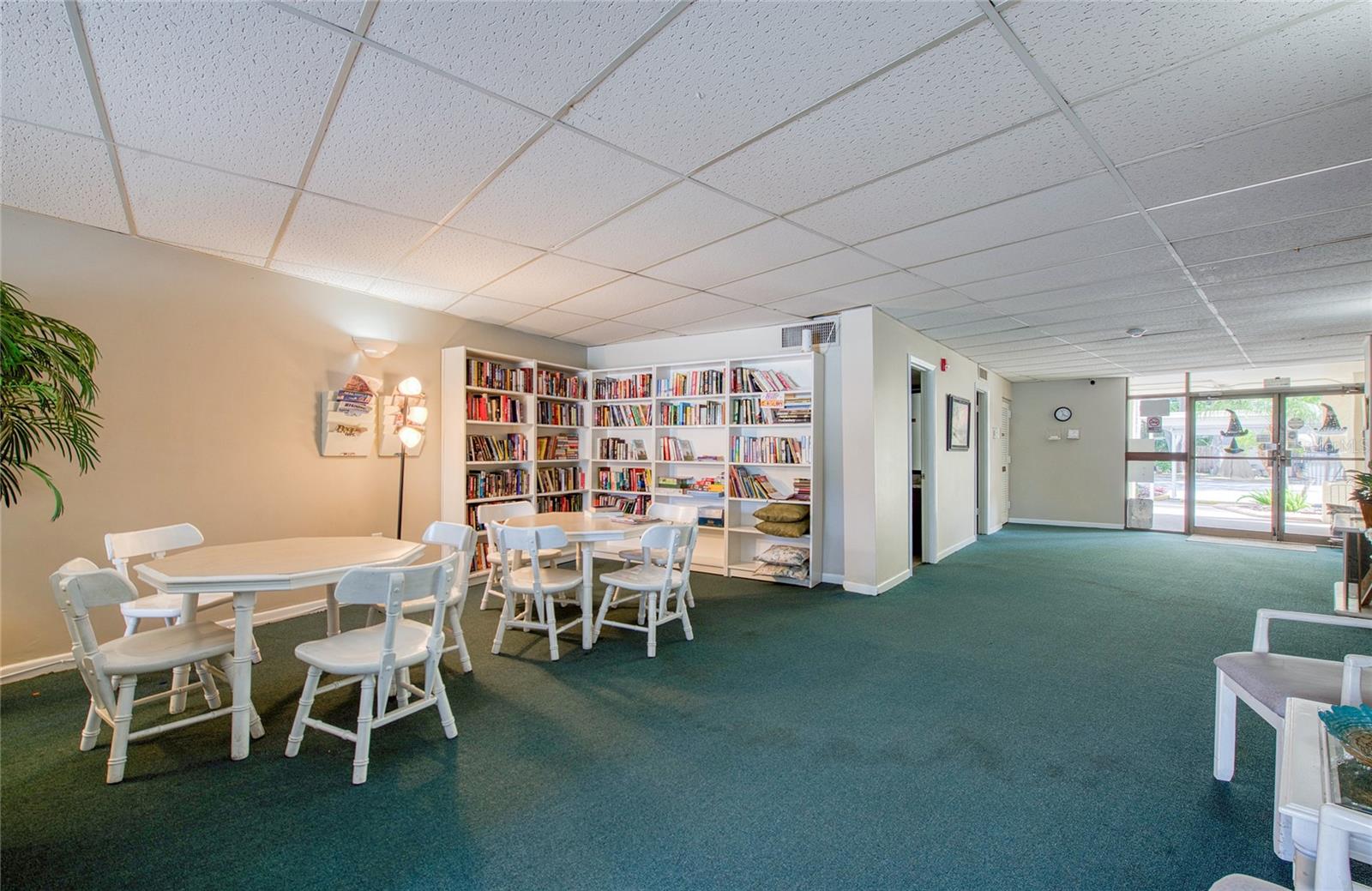 PENTHOUSE GREENS - Residential