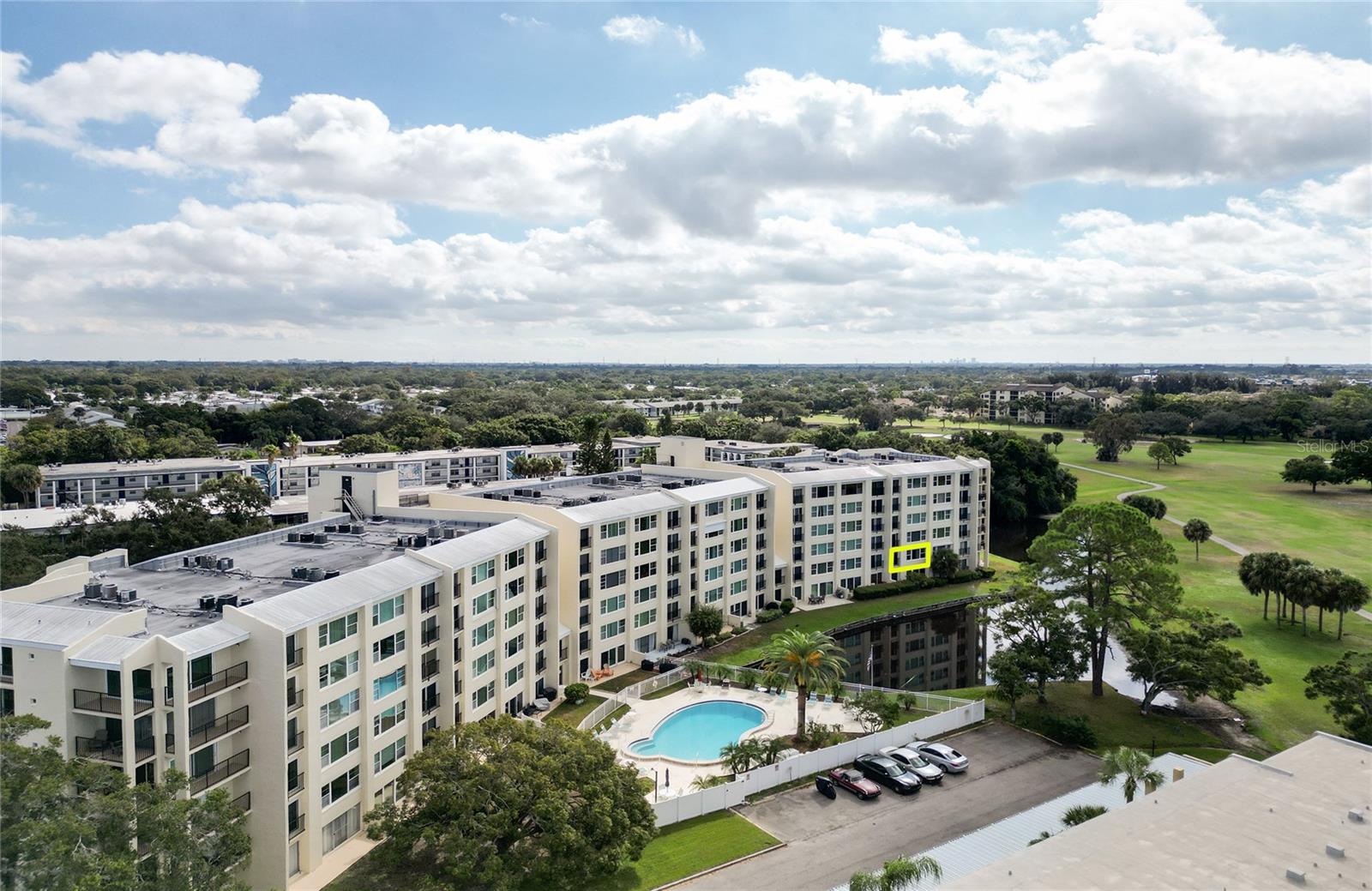 225 COUNTRY CLUB DRIVE 1209