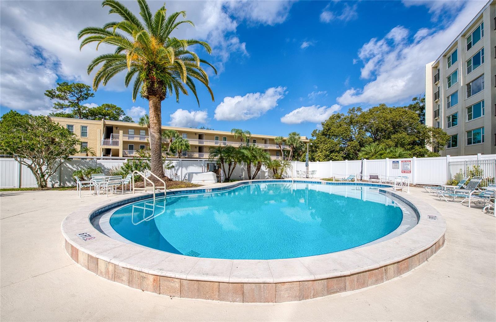 PENTHOUSE GREENS - Residential