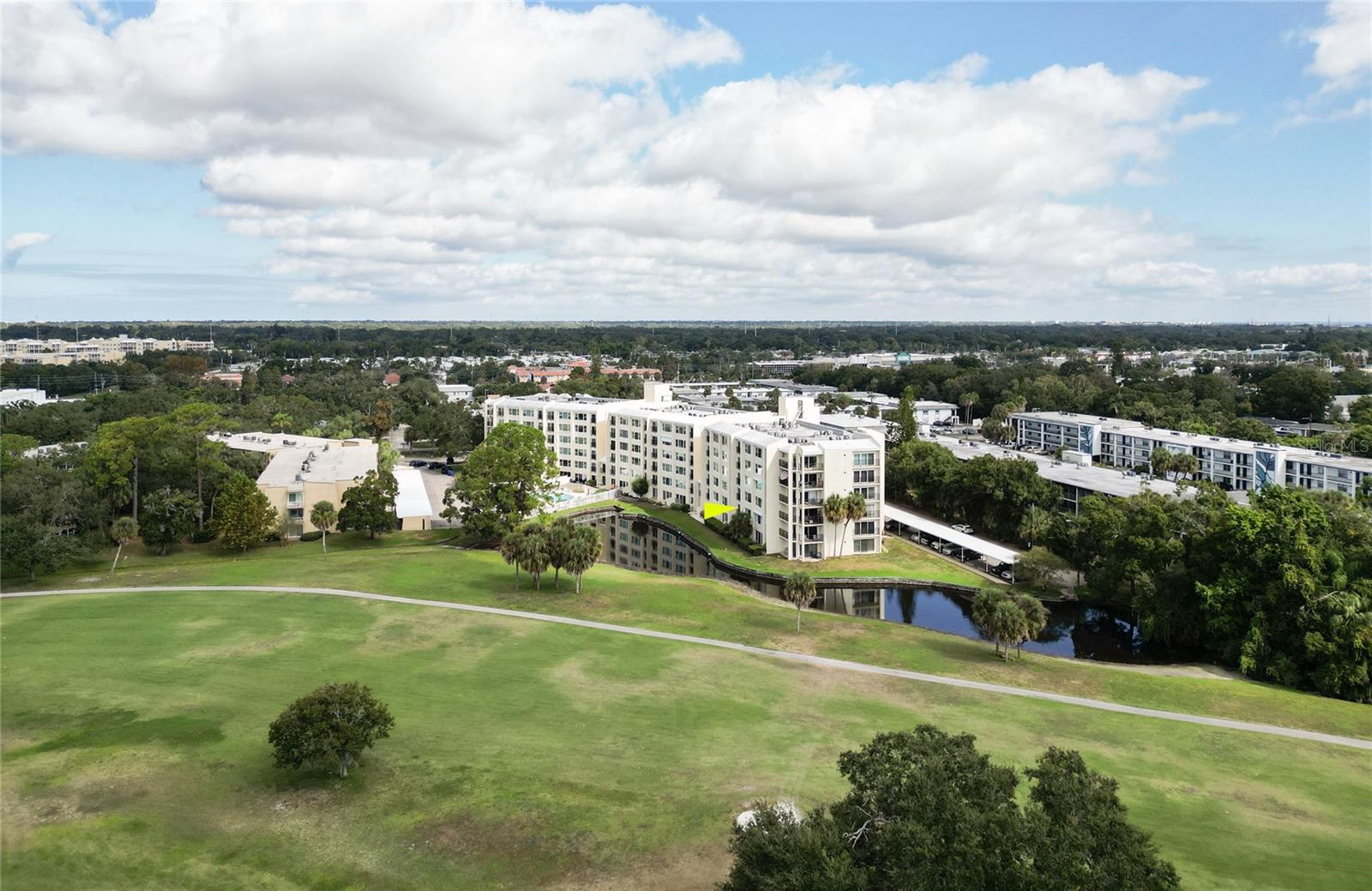 225 COUNTRY CLUB DRIVE 1209