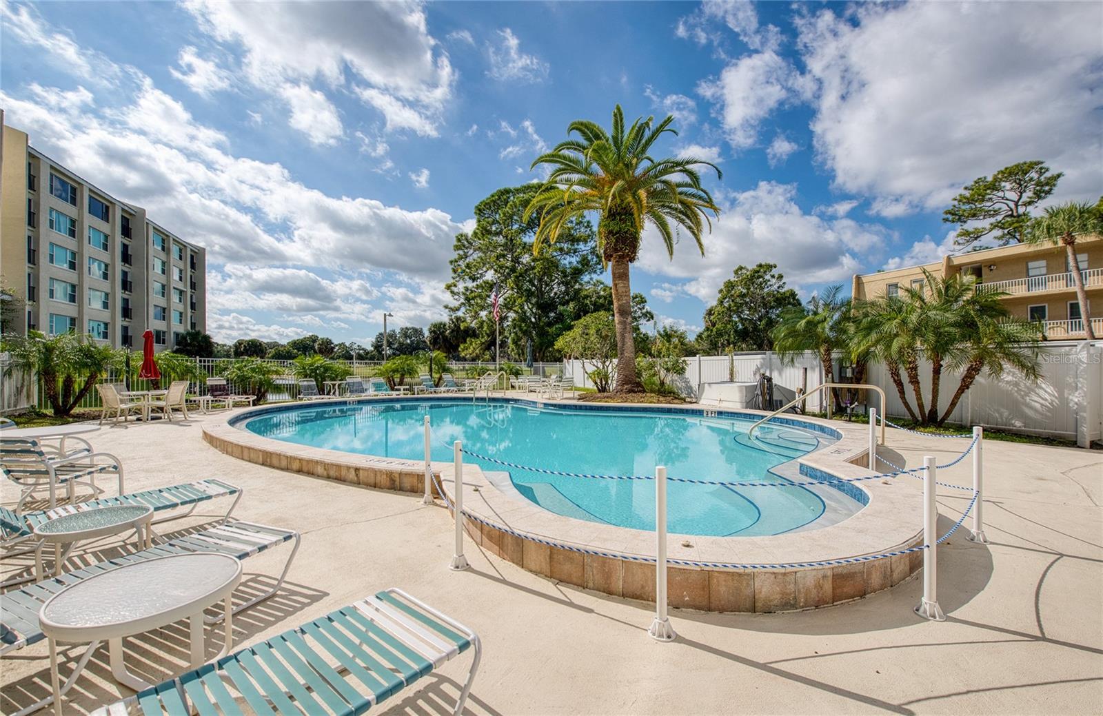 PENTHOUSE GREENS - Residential