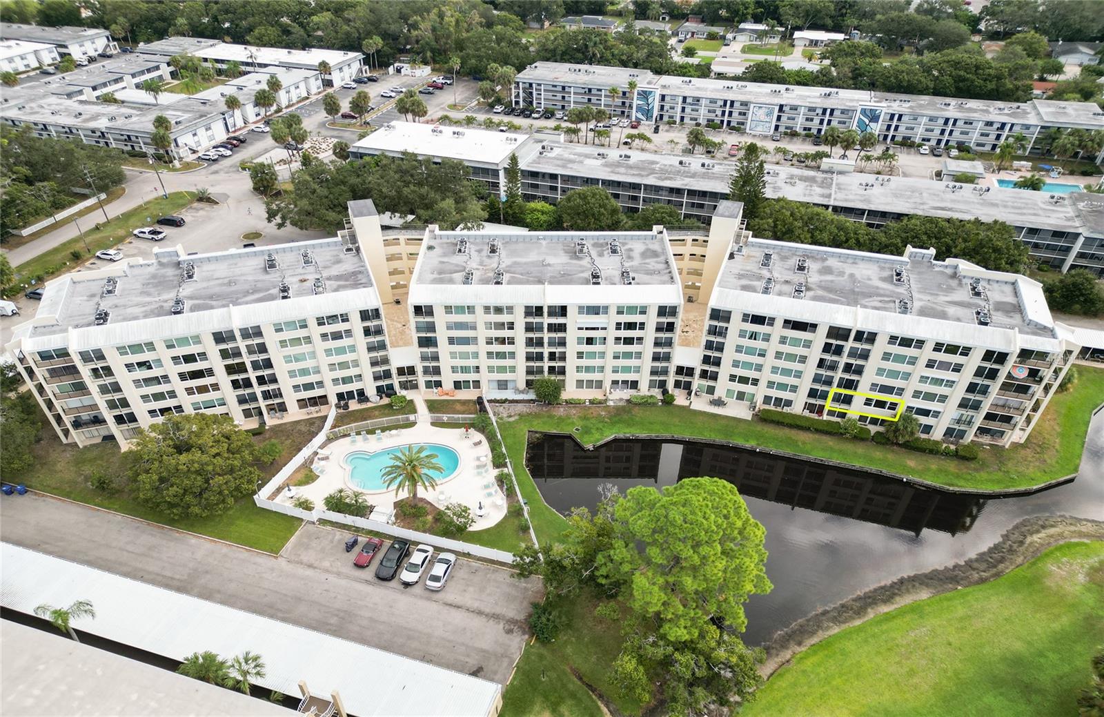 225 COUNTRY CLUB DRIVE 1209