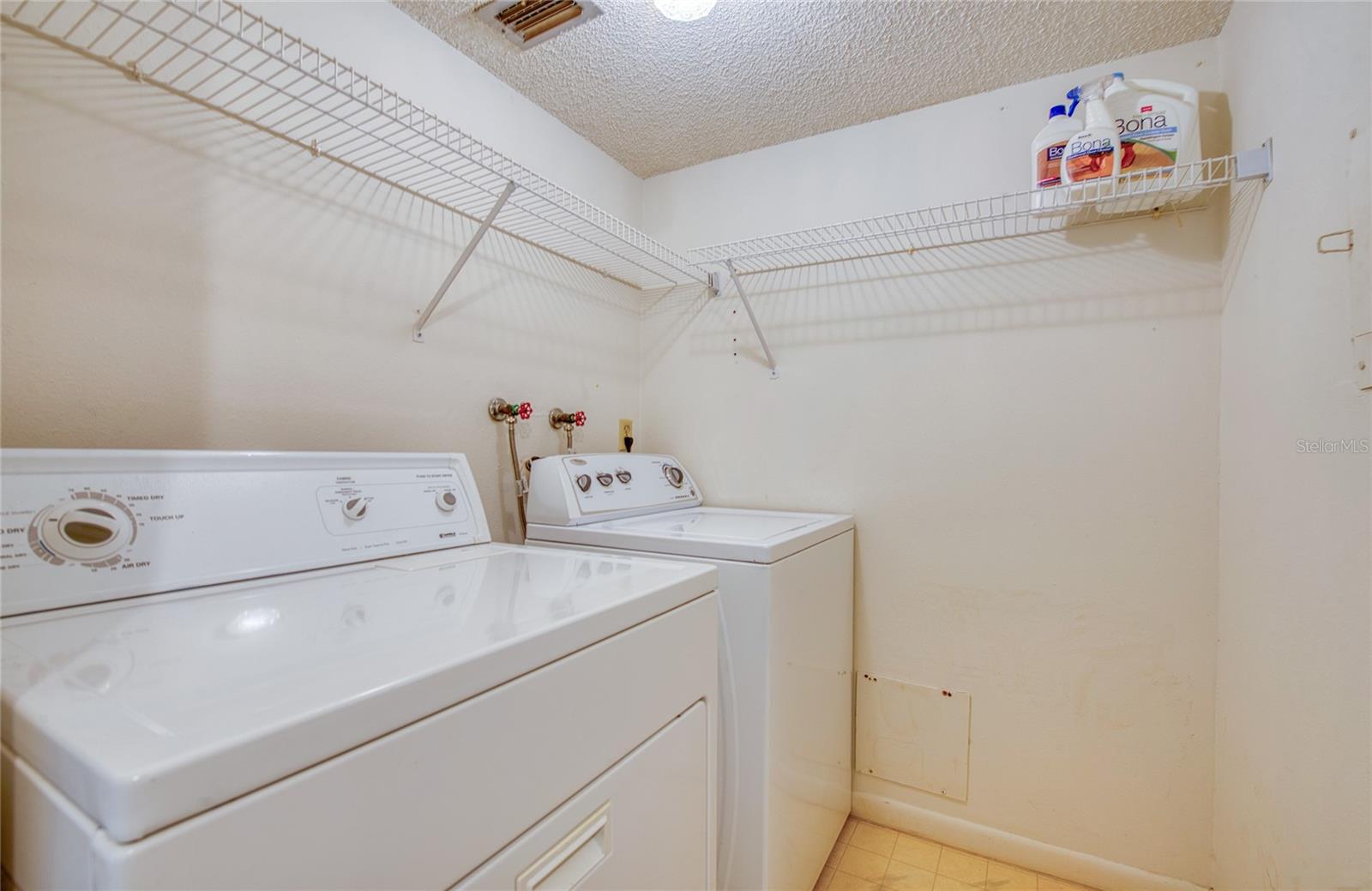 PENTHOUSE GREENS - Residential