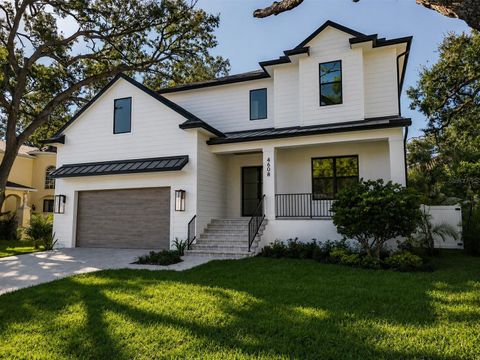 Photo of 4608 W El Prado Boulevard, Tampa, FL 33629 (MLS # TB8514825)