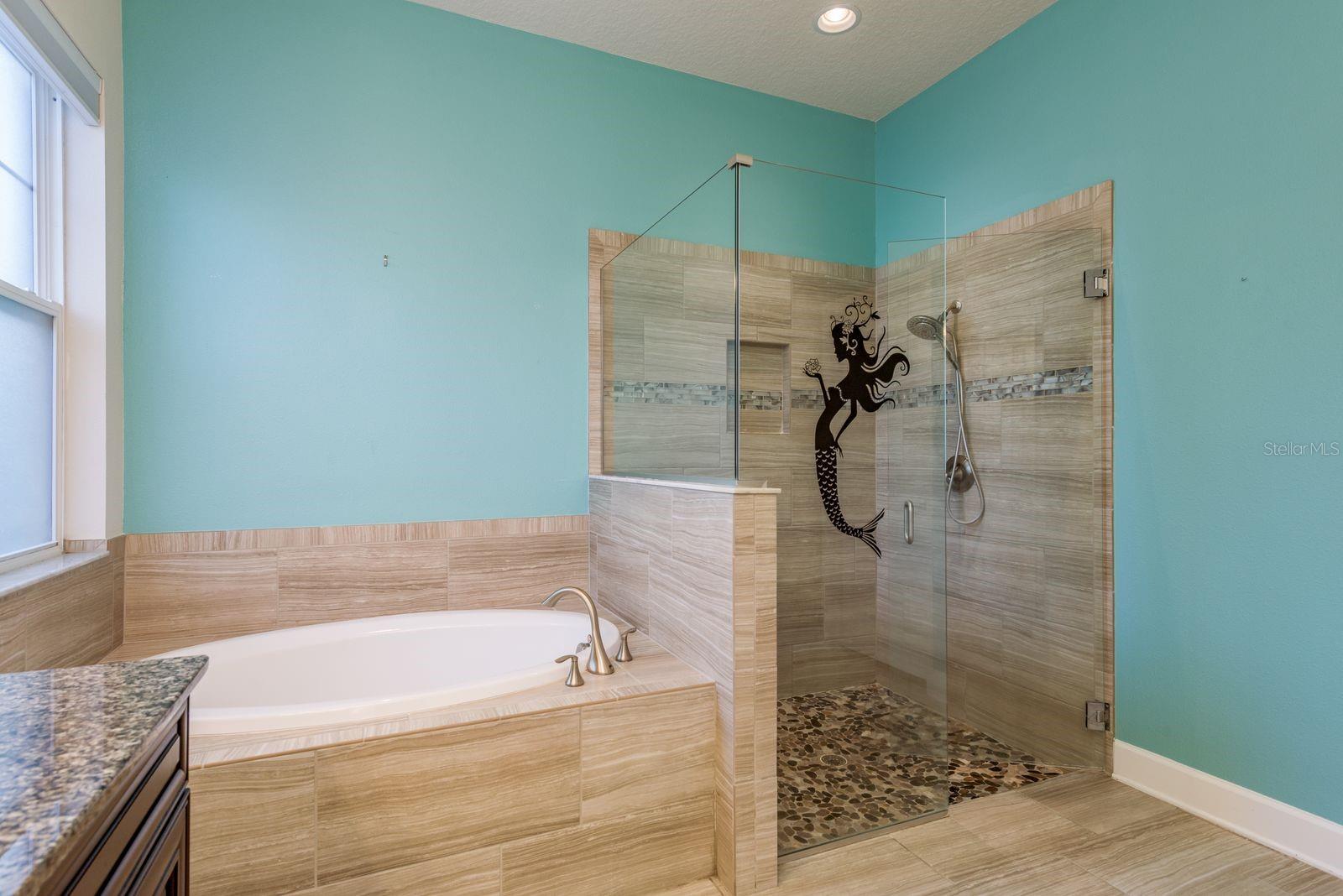 MIRABAY PRCL 22 - Residential