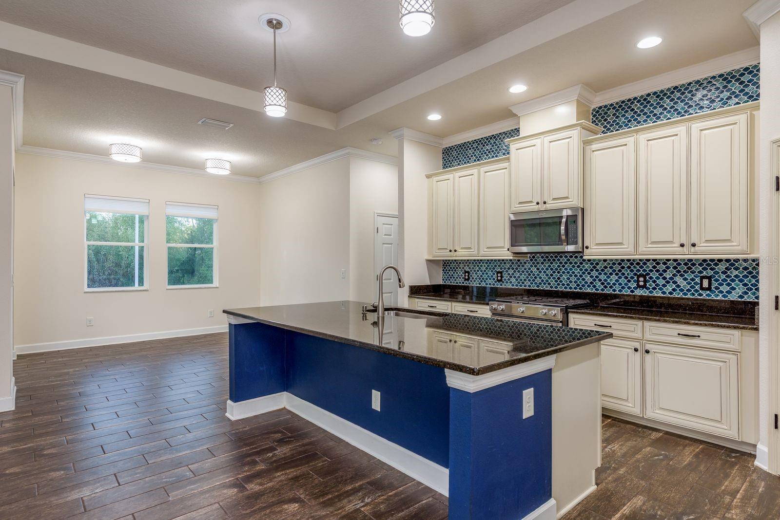 MIRABAY PRCL 22 - Residential