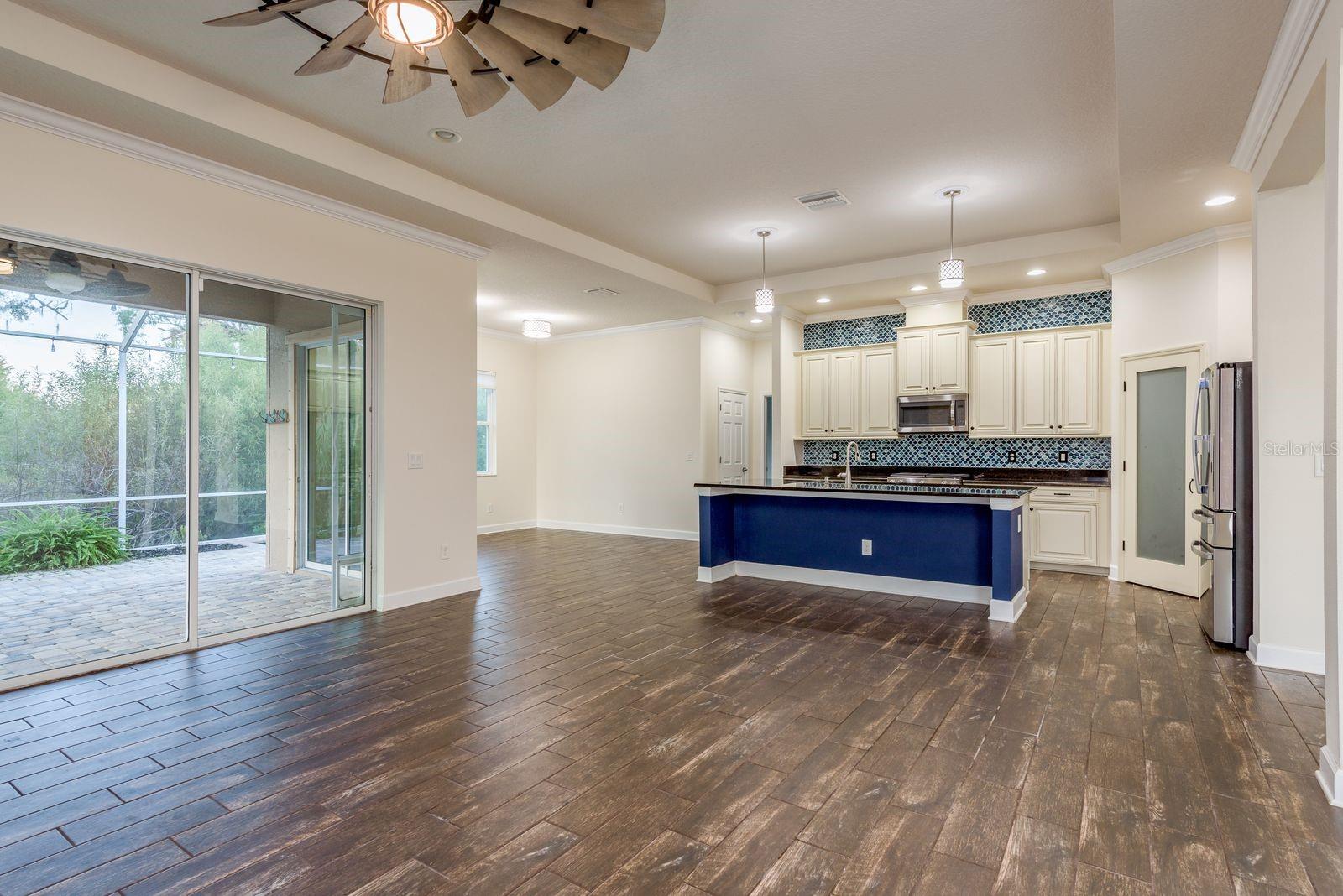 MIRABAY PRCL 22 - Residential