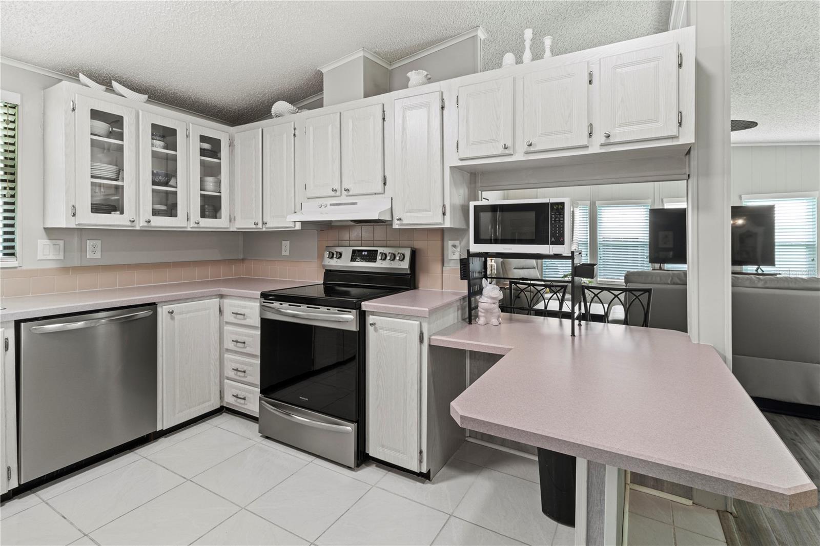 RIDGEWOOD MEADOWS PH II & III - Residential