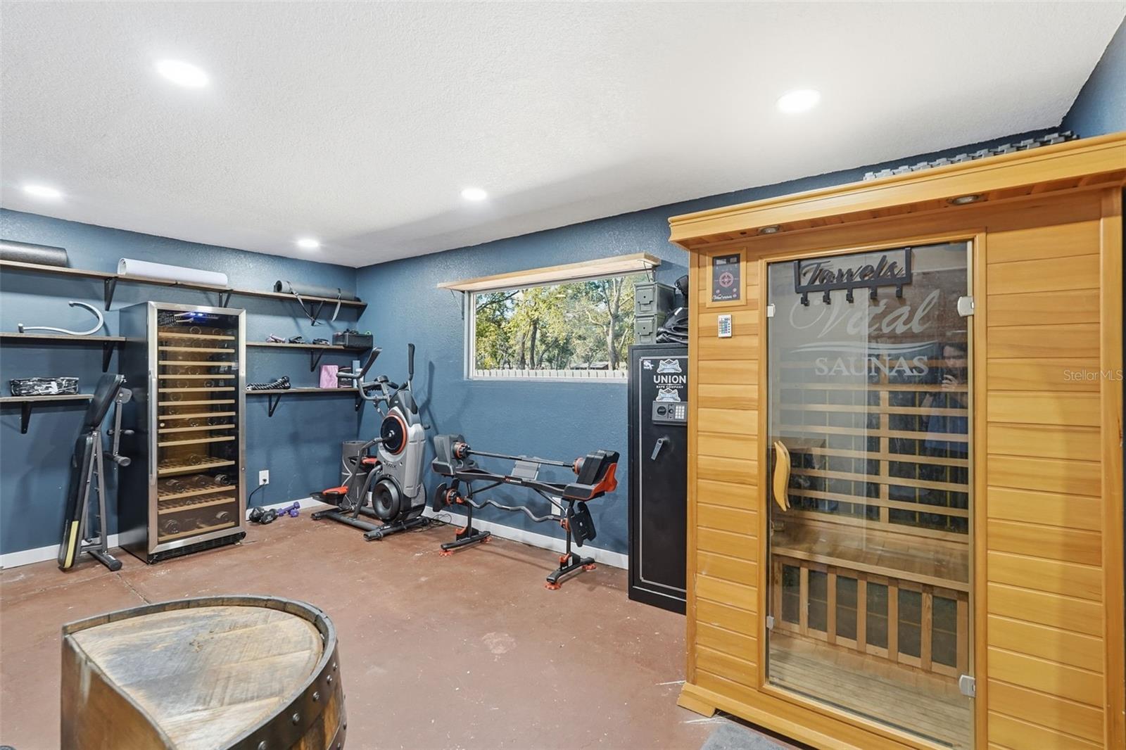 PINELLAS FARMS - Residential