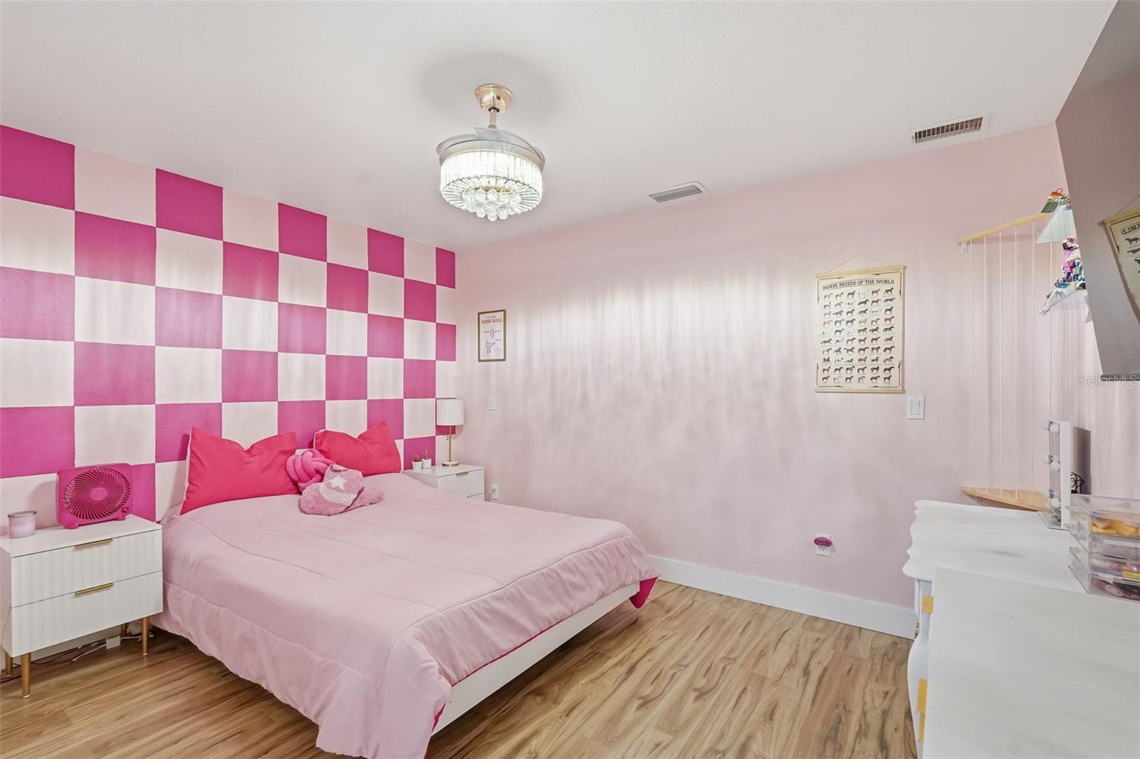 PINELLAS FARMS - Residential