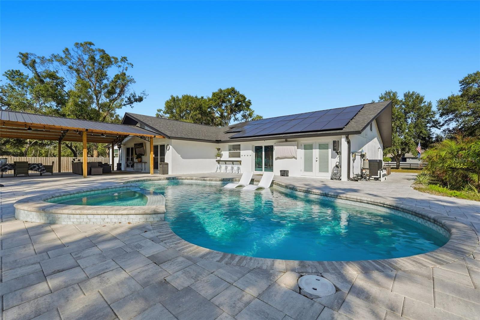 PINELLAS FARMS - Residential