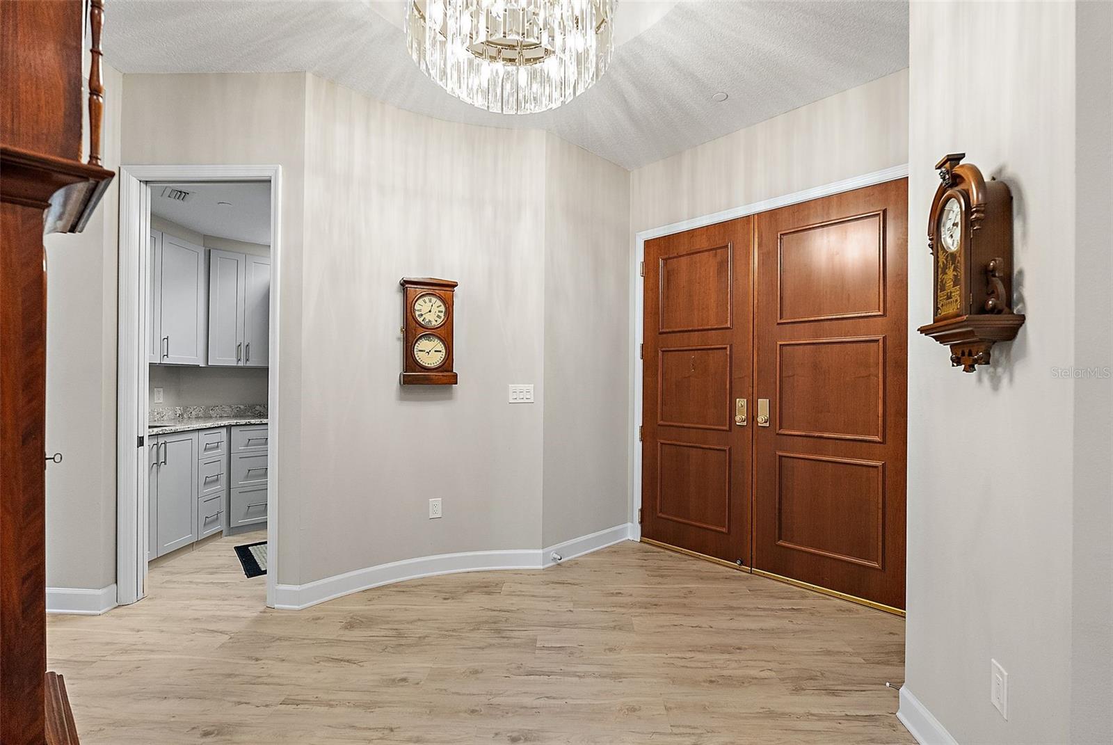 FLORENCIA CONDO - Residential
