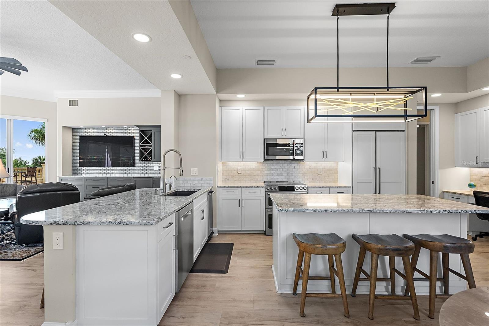 FLORENCIA CONDO - Residential