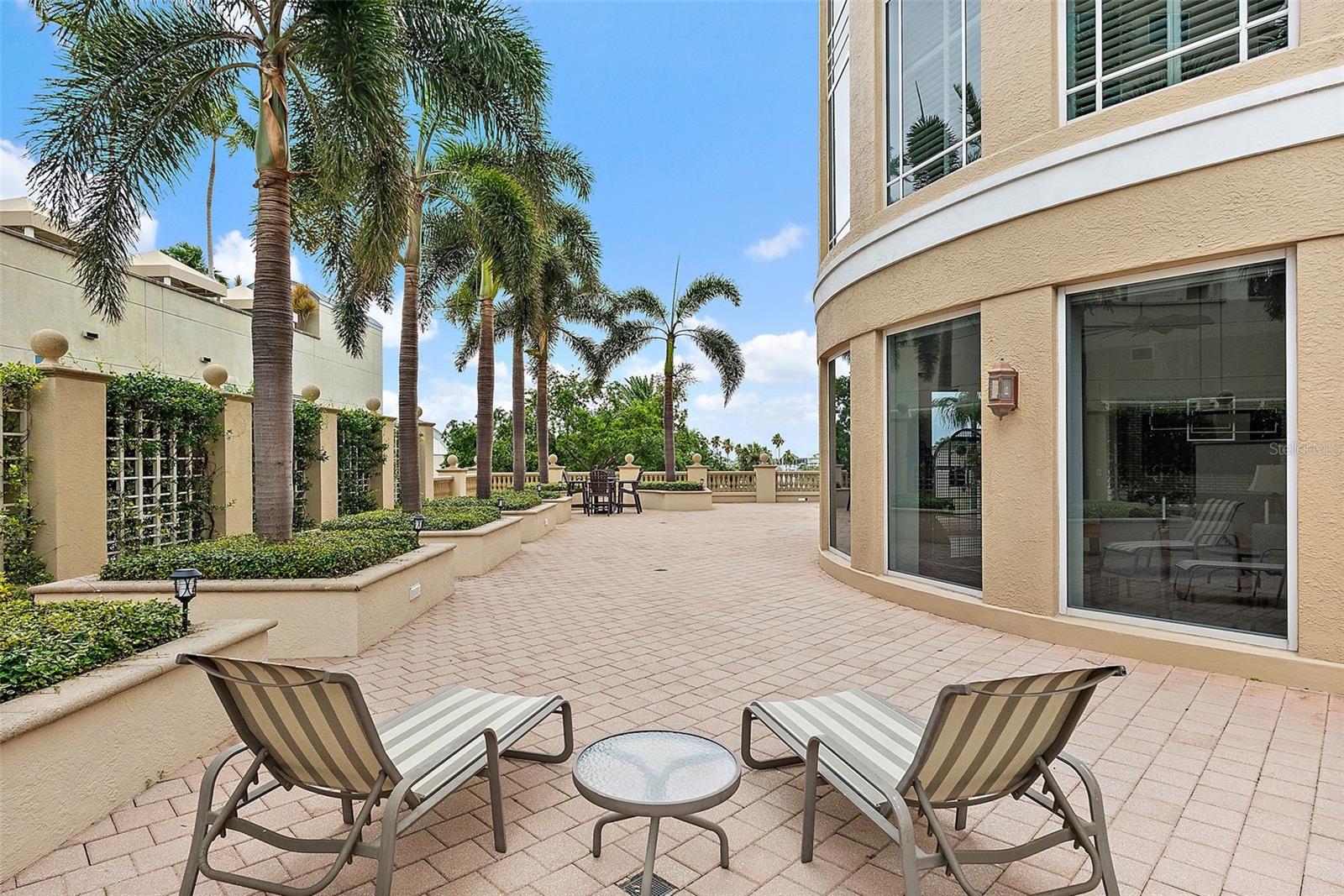 FLORENCIA CONDO - Residential