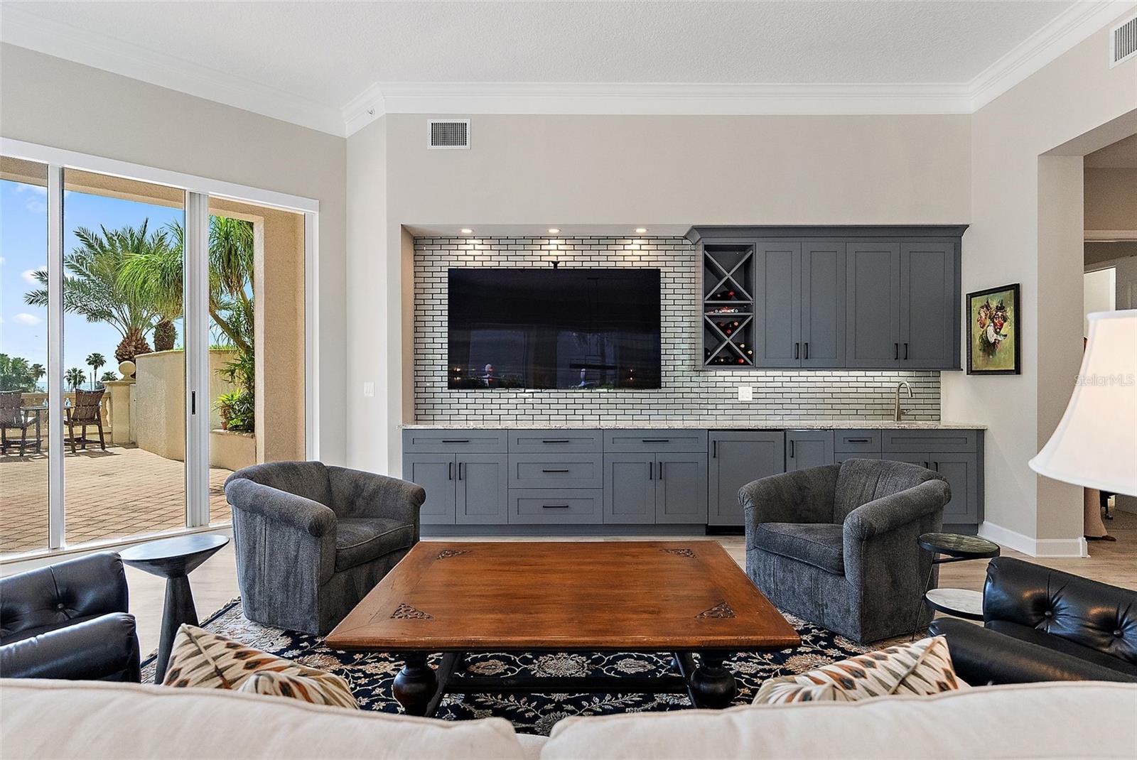 FLORENCIA CONDO - Residential