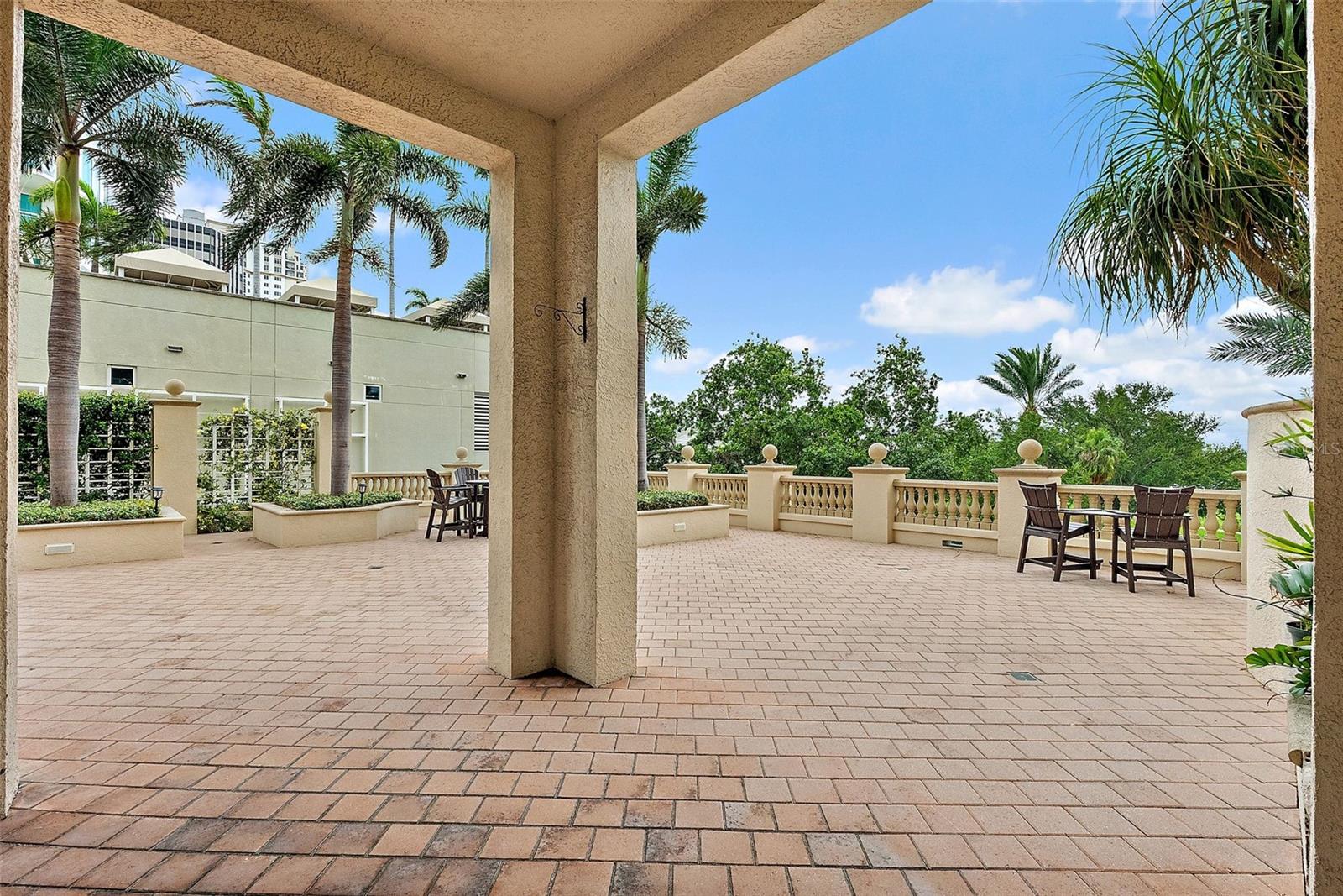 FLORENCIA CONDO - Residential