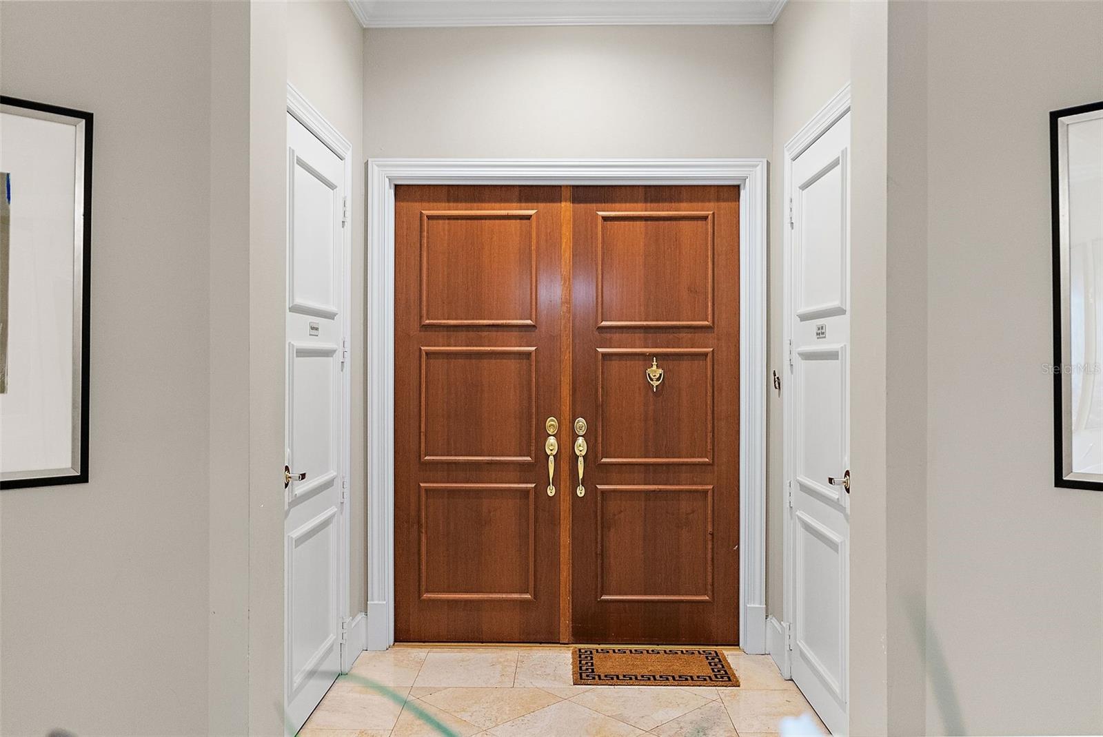 FLORENCIA CONDO - Residential
