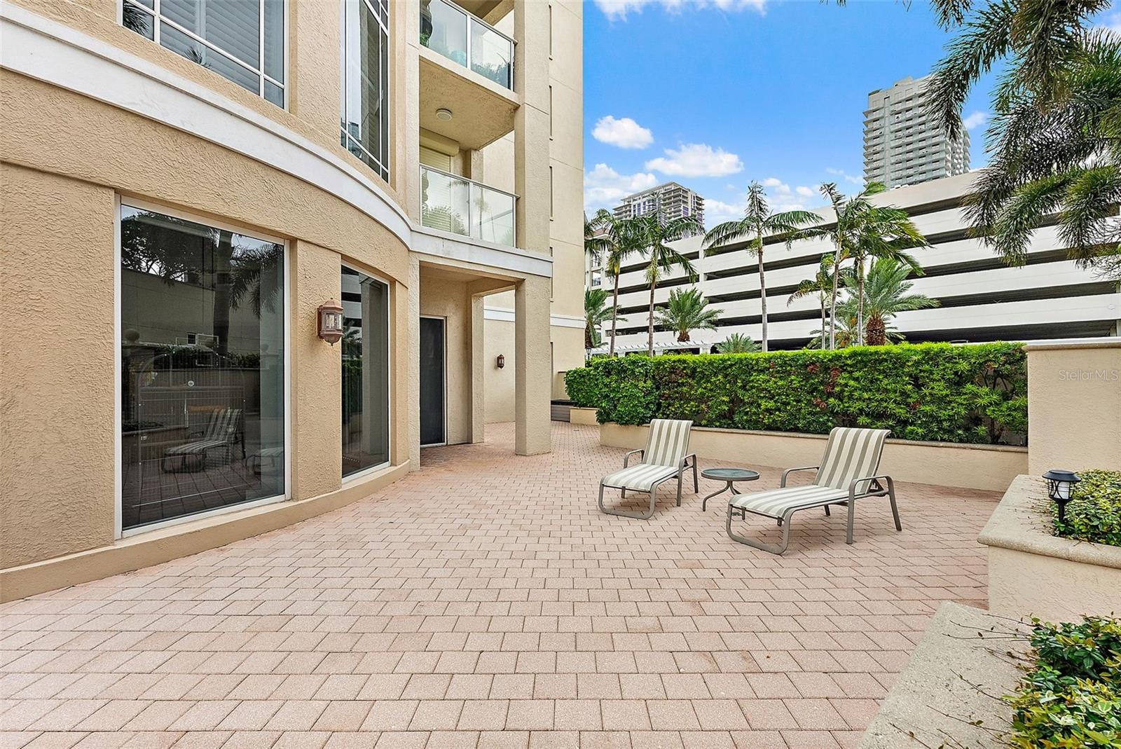 FLORENCIA CONDO - Residential
