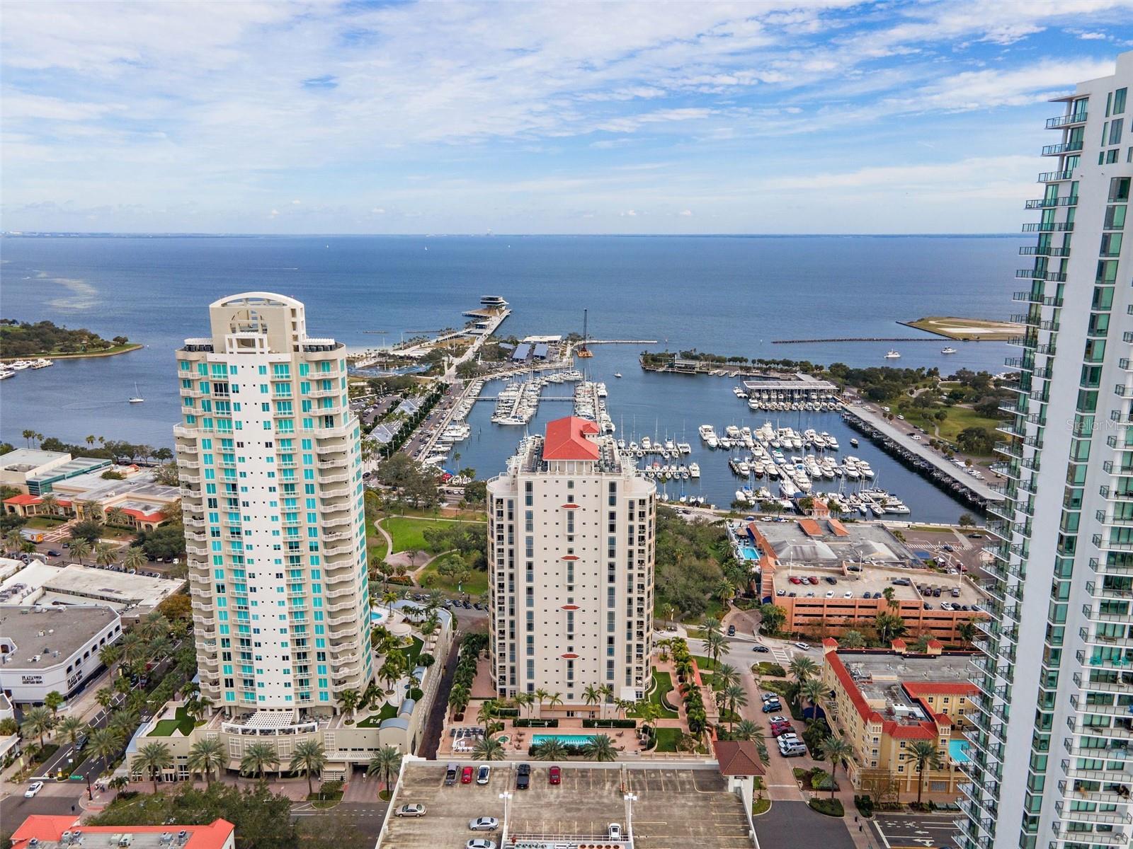 FLORENCIA CONDO - Residential