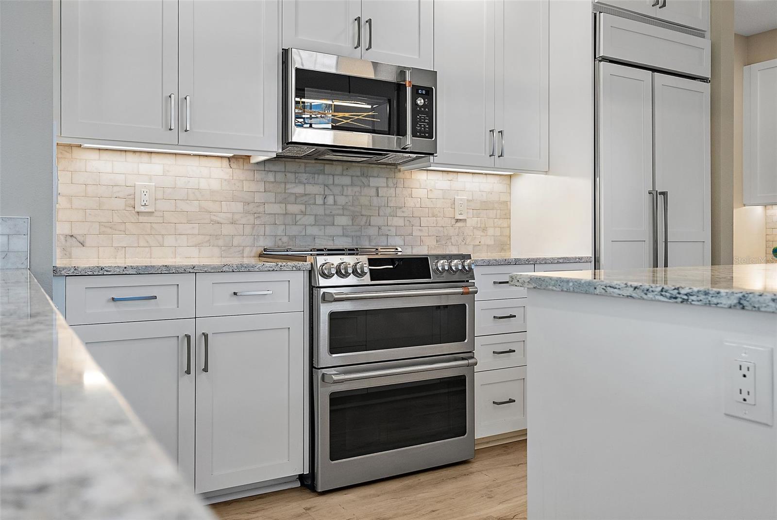FLORENCIA CONDO - Residential