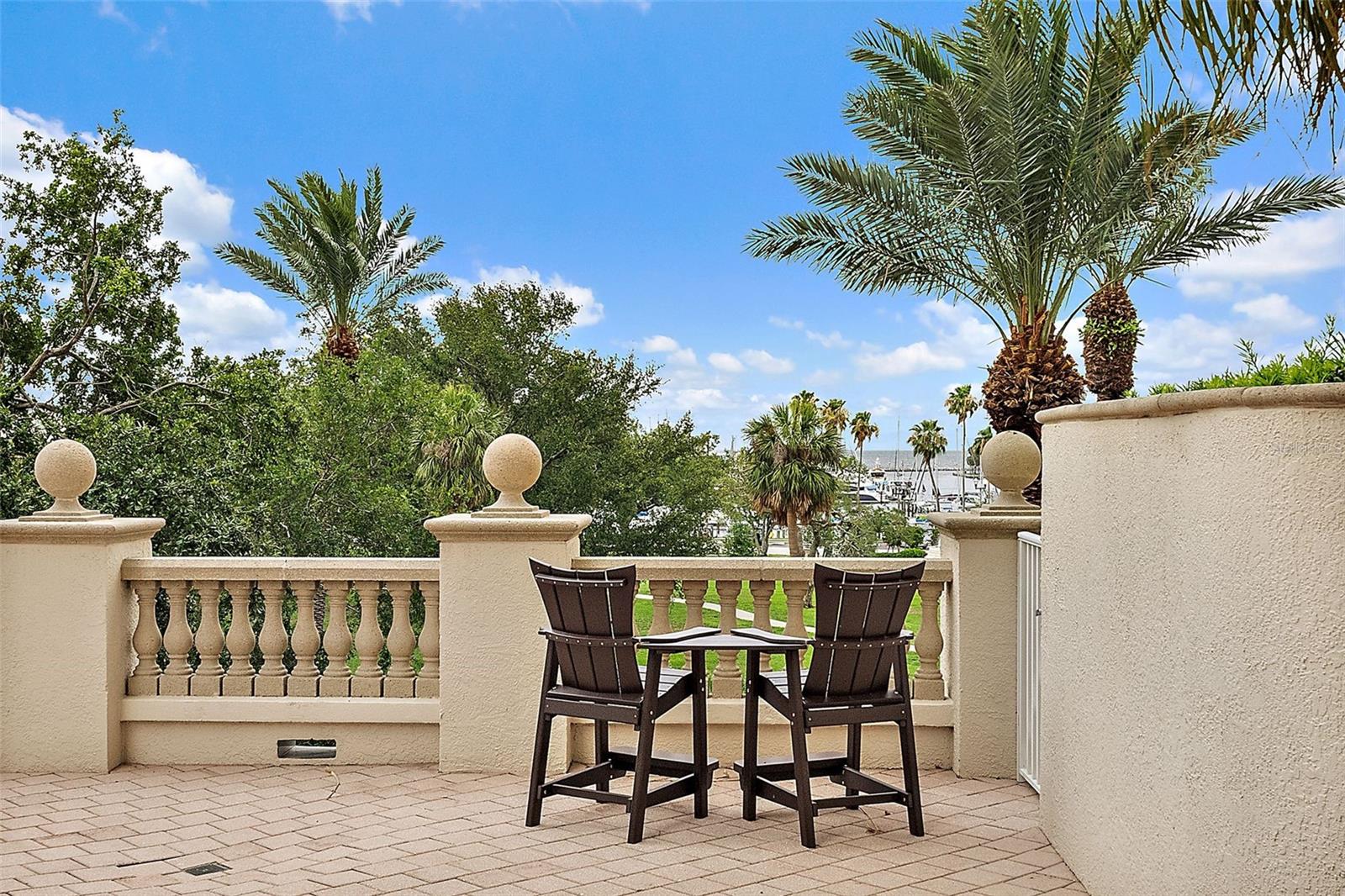 FLORENCIA CONDO - Residential
