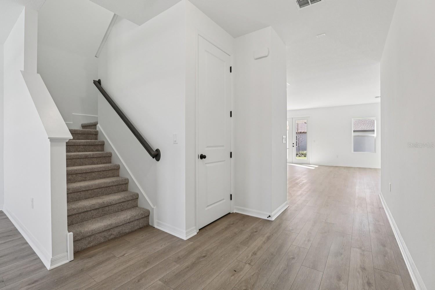 1658 CANE BAMBOO DRIVE