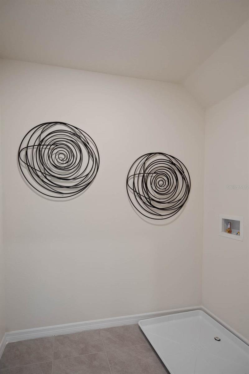 WIND MEADOWS SOUTH - Residential