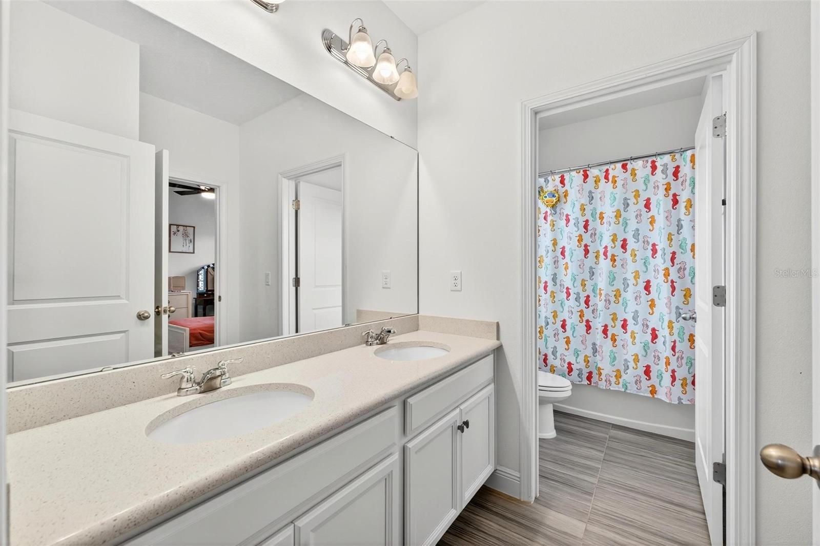 SEMINOLE CROSSING TWNHMS - Residential