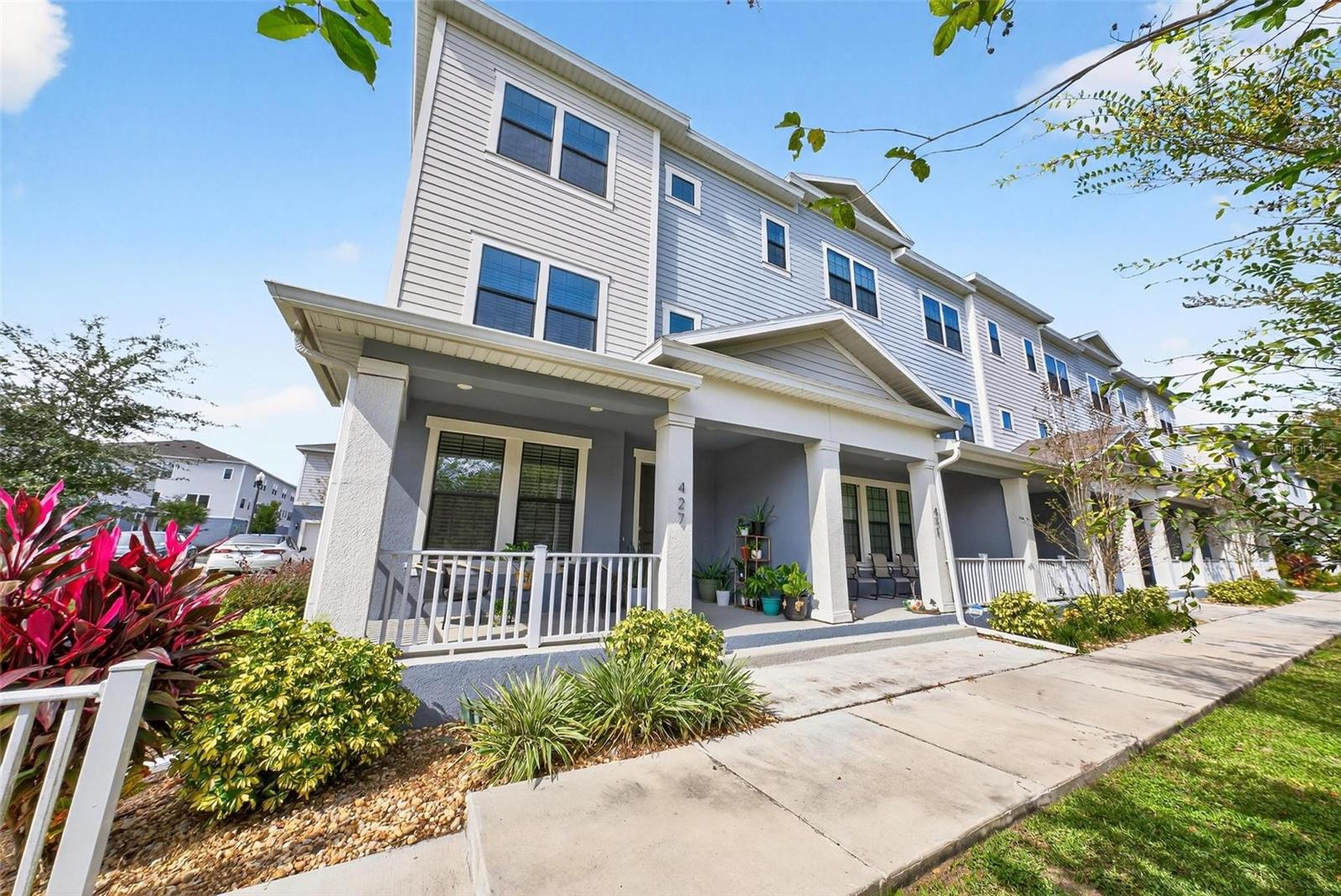 SEMINOLE CROSSING TWNHMS - Residential