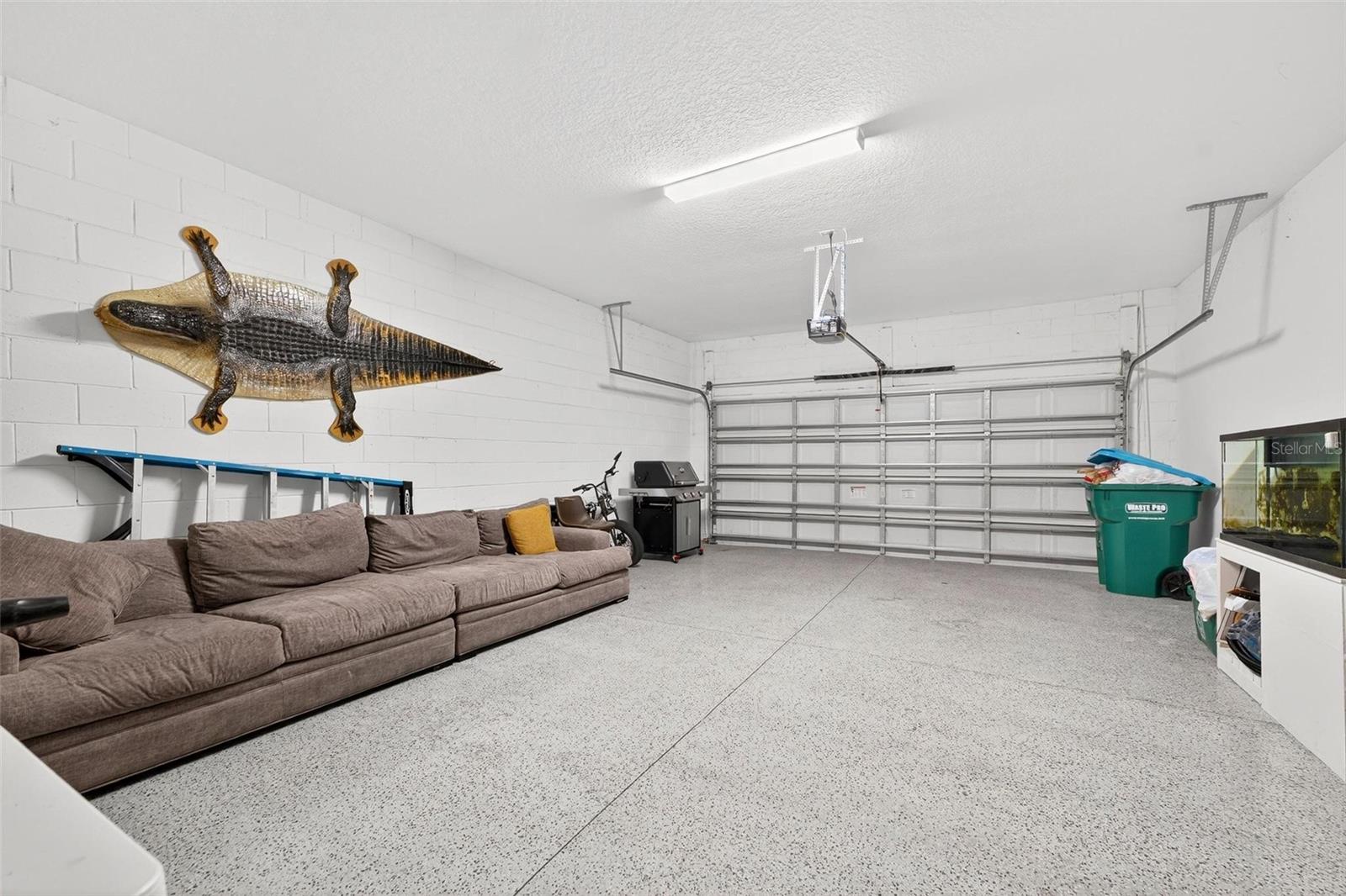 SEMINOLE CROSSING TWNHMS - Residential