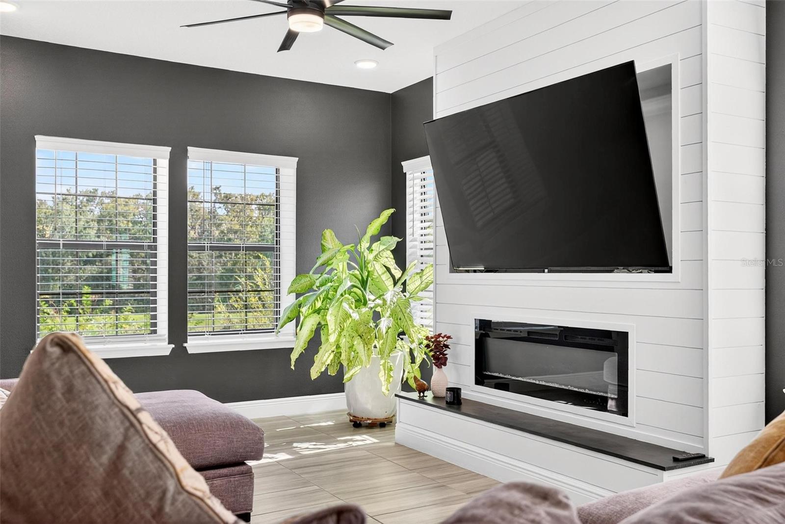 SEMINOLE CROSSING TWNHMS - Residential