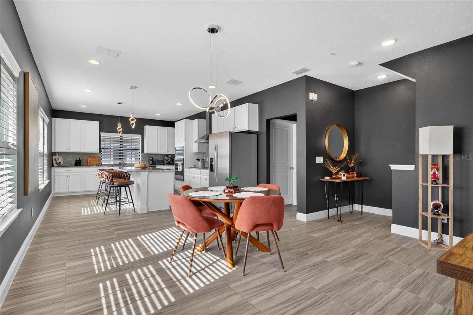 SEMINOLE CROSSING TWNHMS - Residential