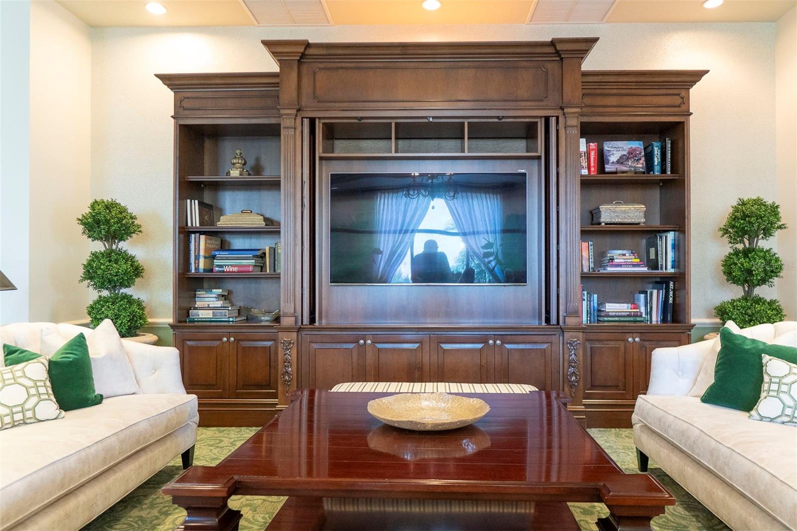 PARKSHORE PLAZA CONDO - Residential