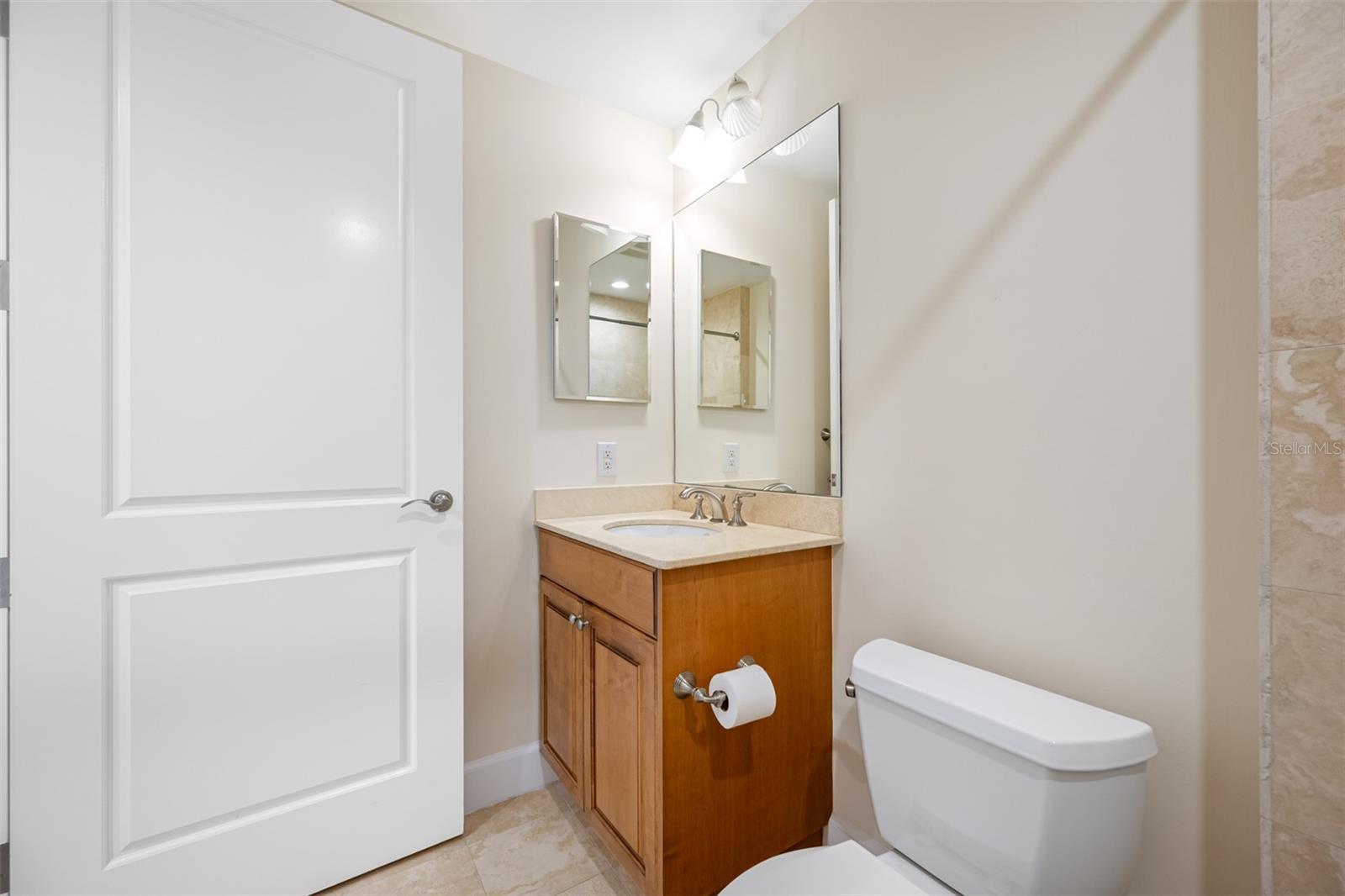 PARKSHORE PLAZA CONDO - Residential