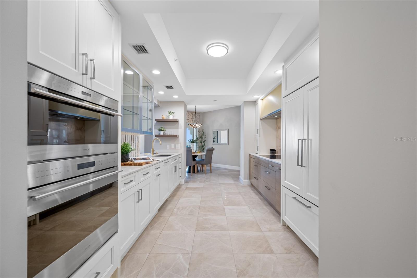 PARKSHORE PLAZA CONDO - Residential