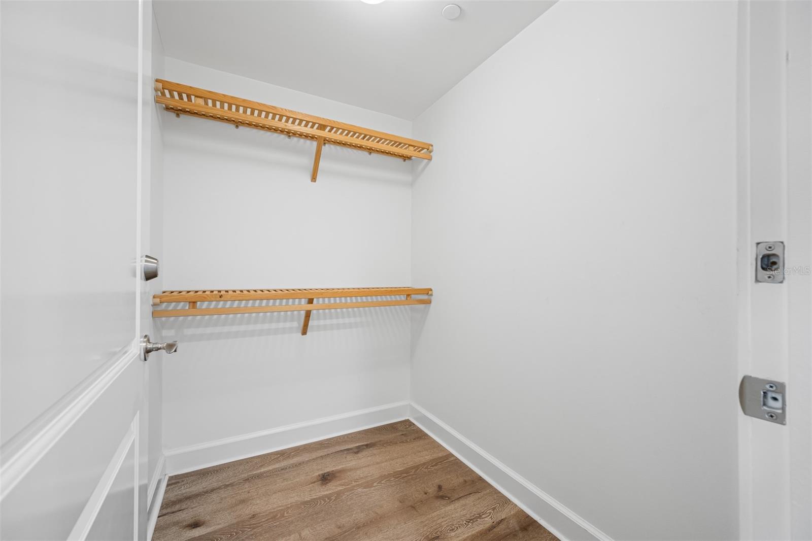 PARKSHORE PLAZA CONDO - Residential