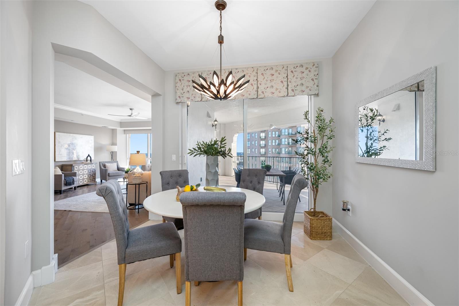 PARKSHORE PLAZA CONDO - Residential