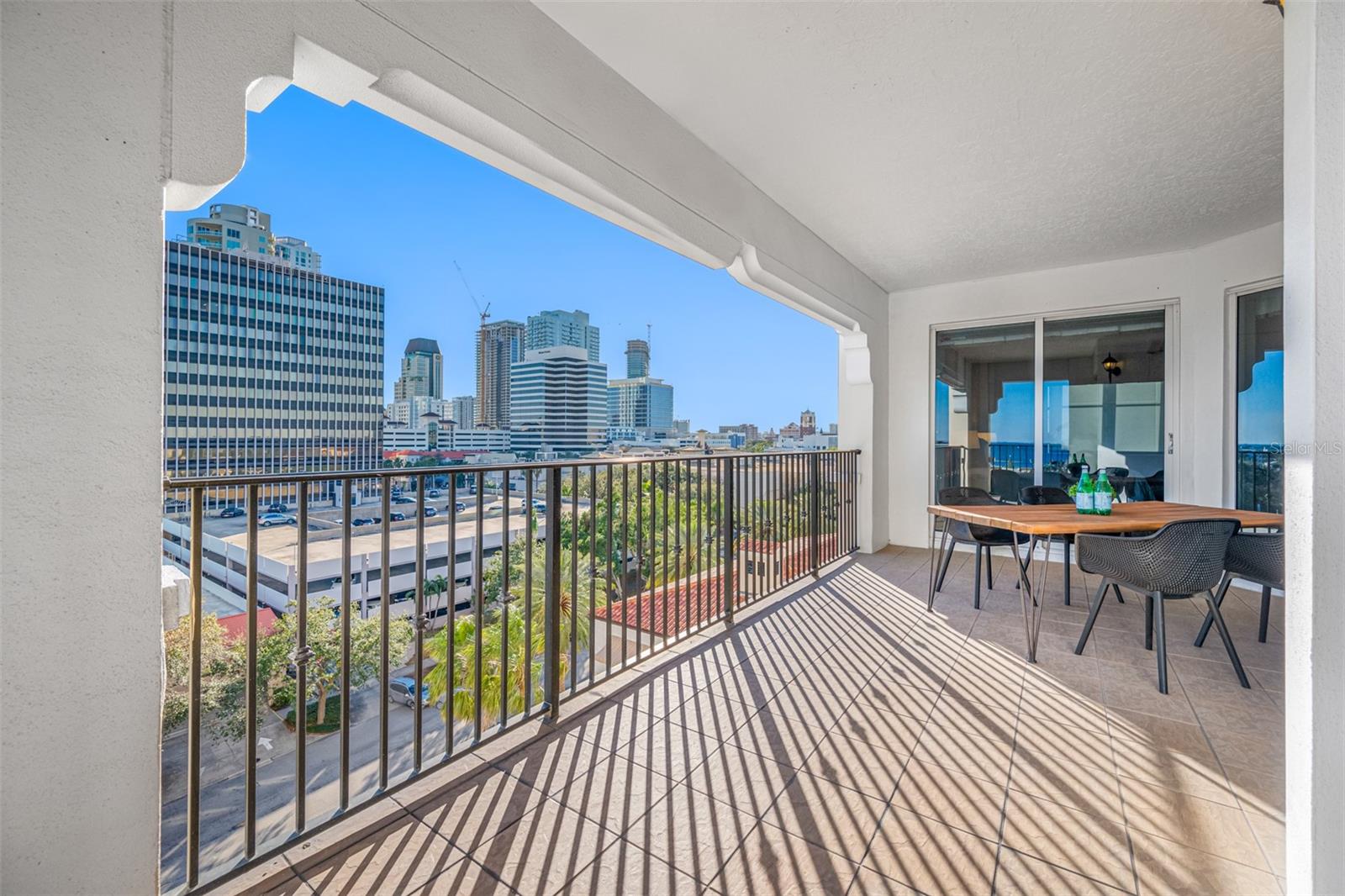 PARKSHORE PLAZA CONDO - Residential