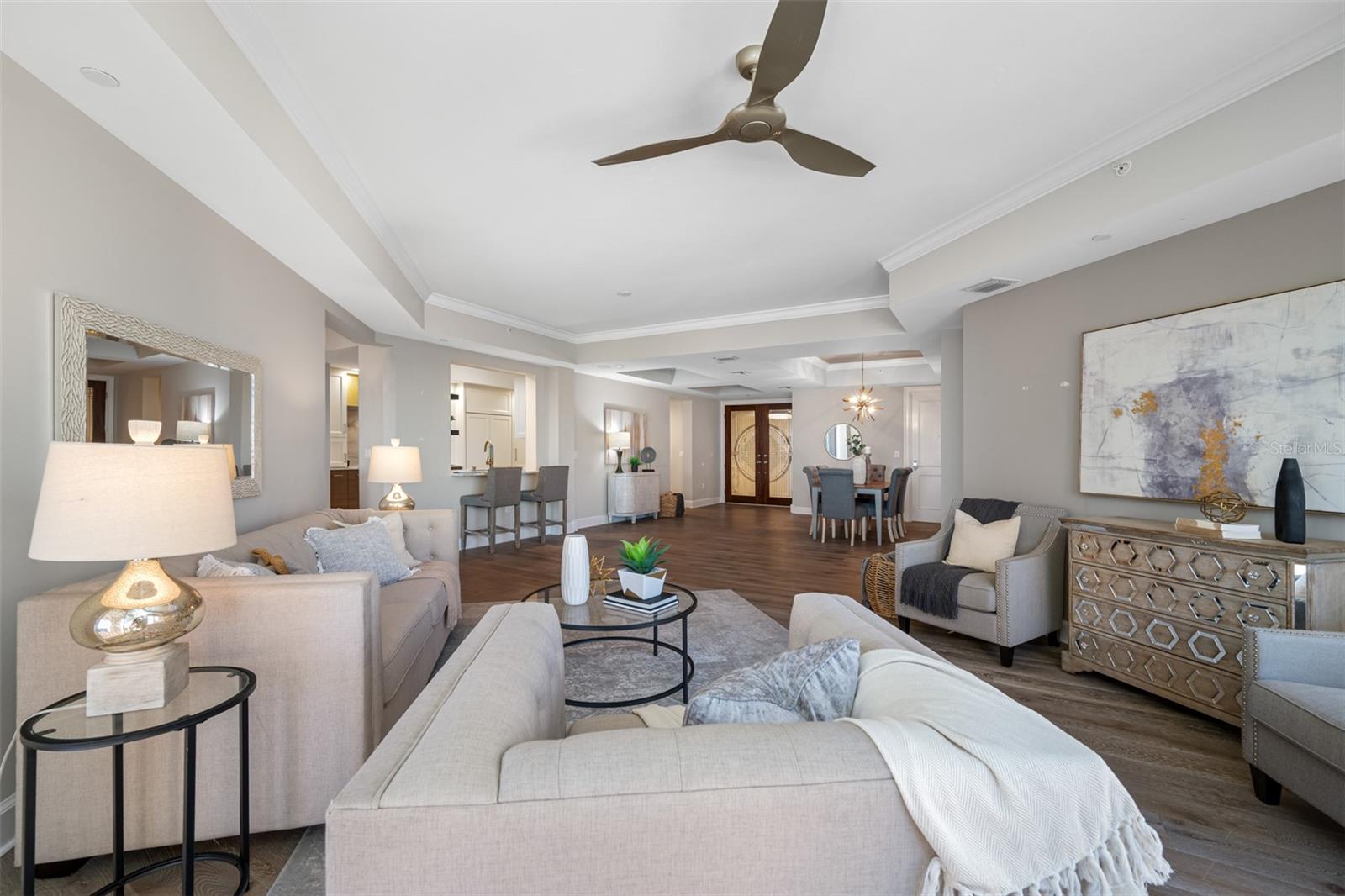 PARKSHORE PLAZA CONDO - Residential