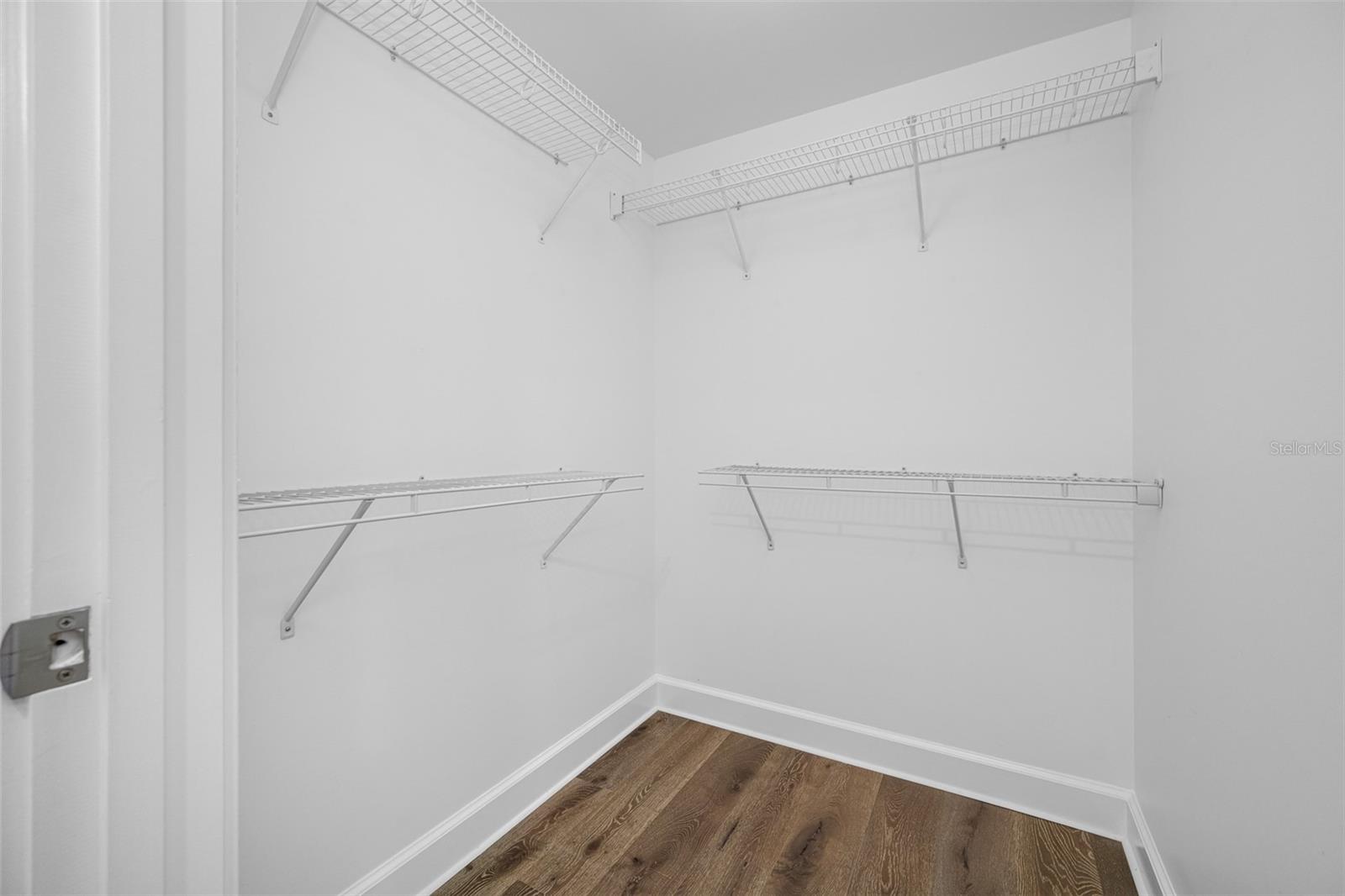 PARKSHORE PLAZA CONDO - Residential