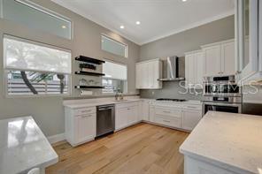 OYSTER BAY ESTATES - Residential