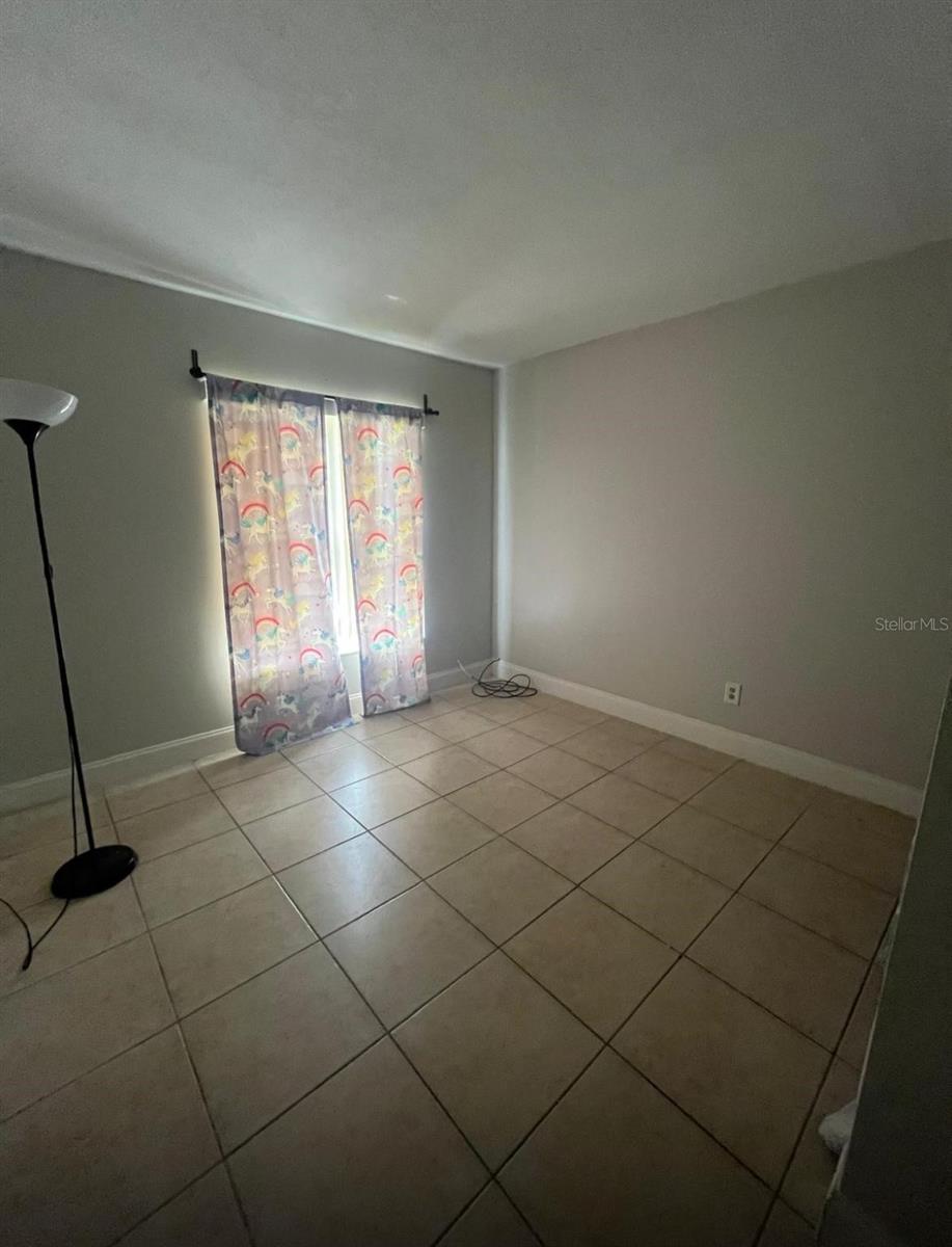 MEADOW WOODS VILLAGE 01 - Residential Lease