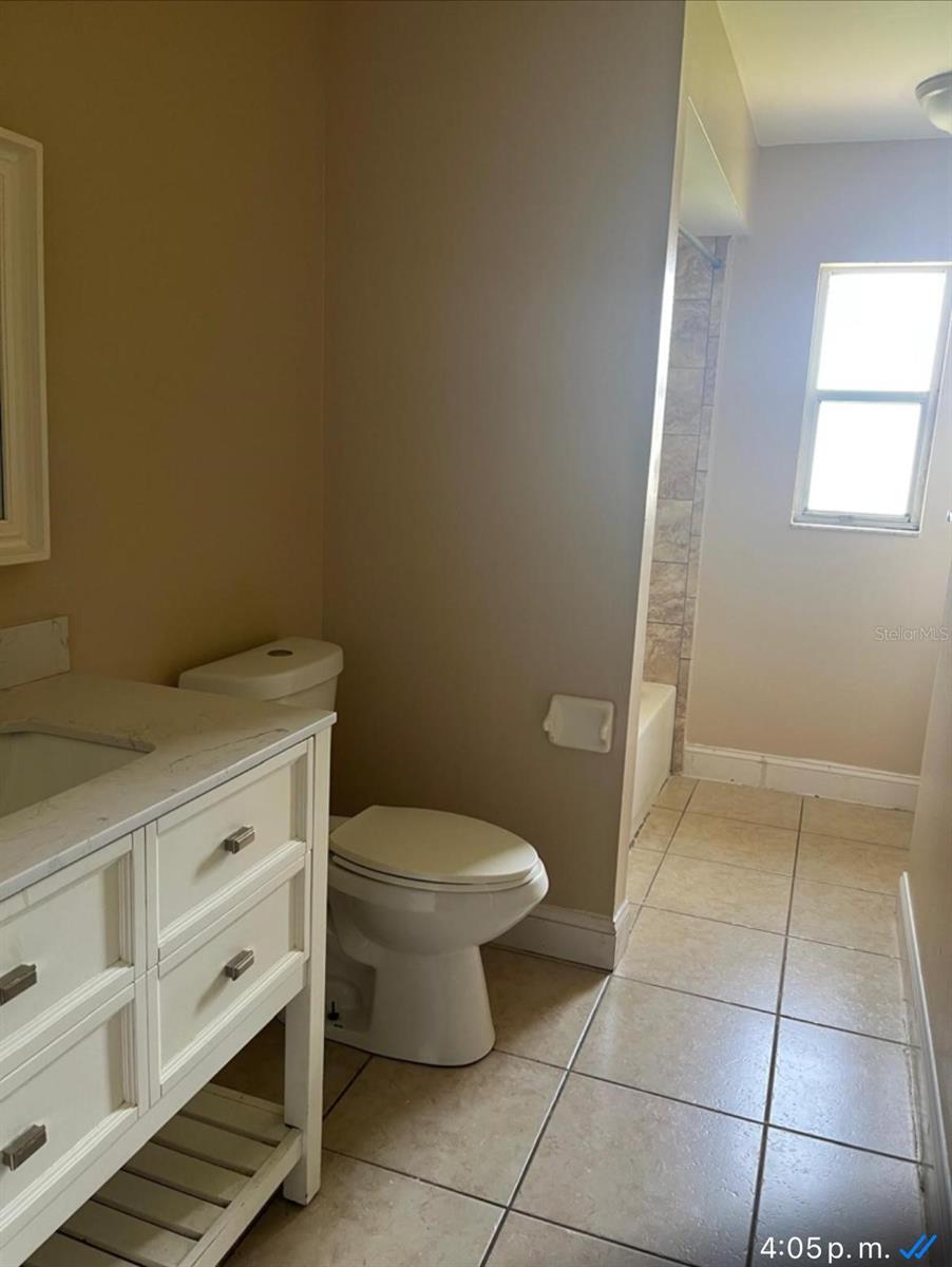 MEADOW WOODS VILLAGE 01 - Residential Lease