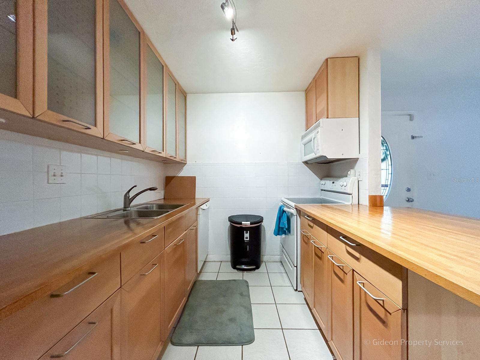 TUMBLIN CREEK - Residential Lease