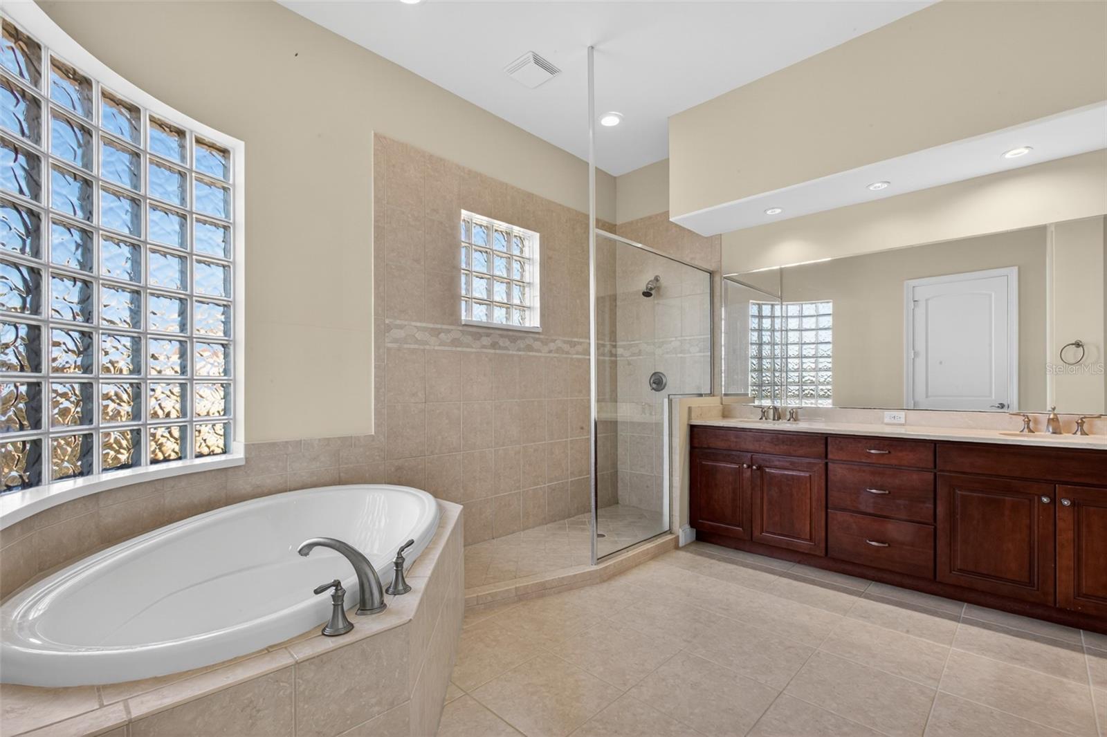 CASA BELLA 02 - Residential